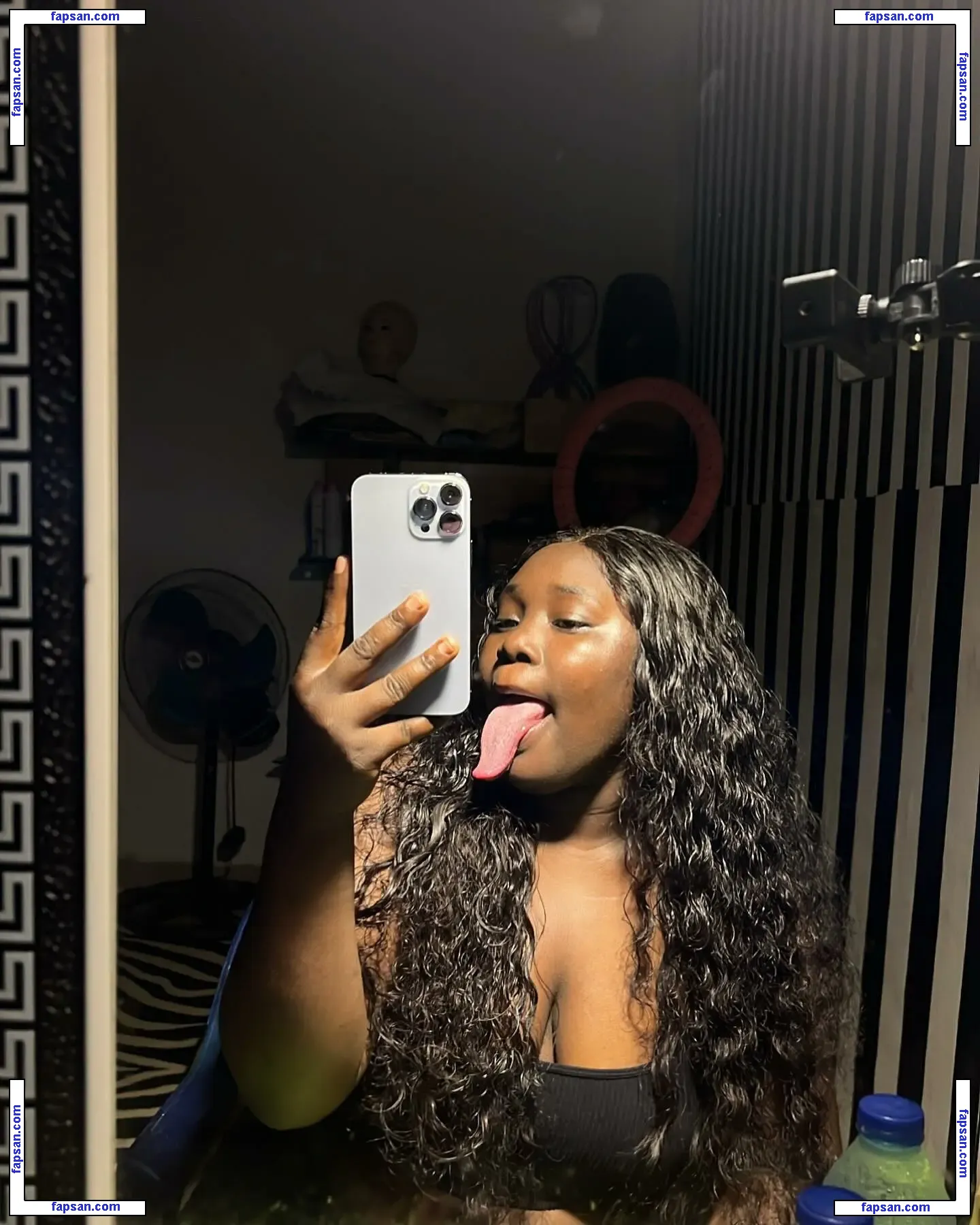 Long Tongue Fetish nude photo #0051 from OnlyFans