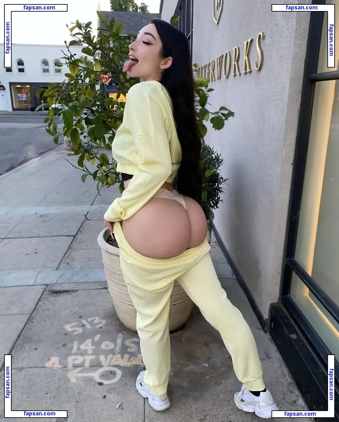 Long Tongue Fetish nude photo #0121 from OnlyFans