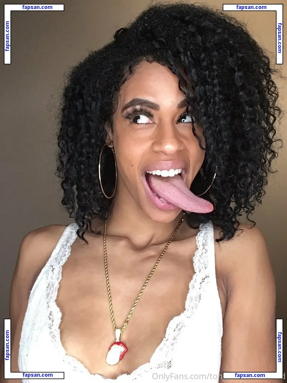 Long Tongue Fetish nude photo #0140 from OnlyFans