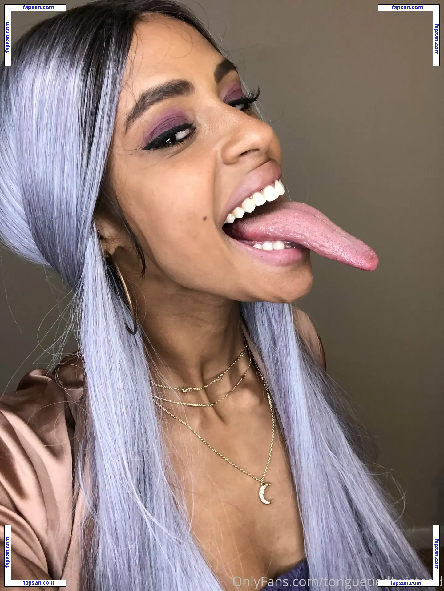 Long Tongue Fetish nude photo #0141 from OnlyFans