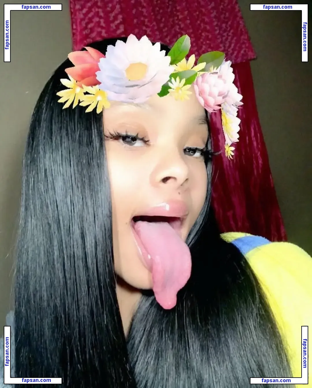 longtonguecentral голая фото #0001 с Онлифанс