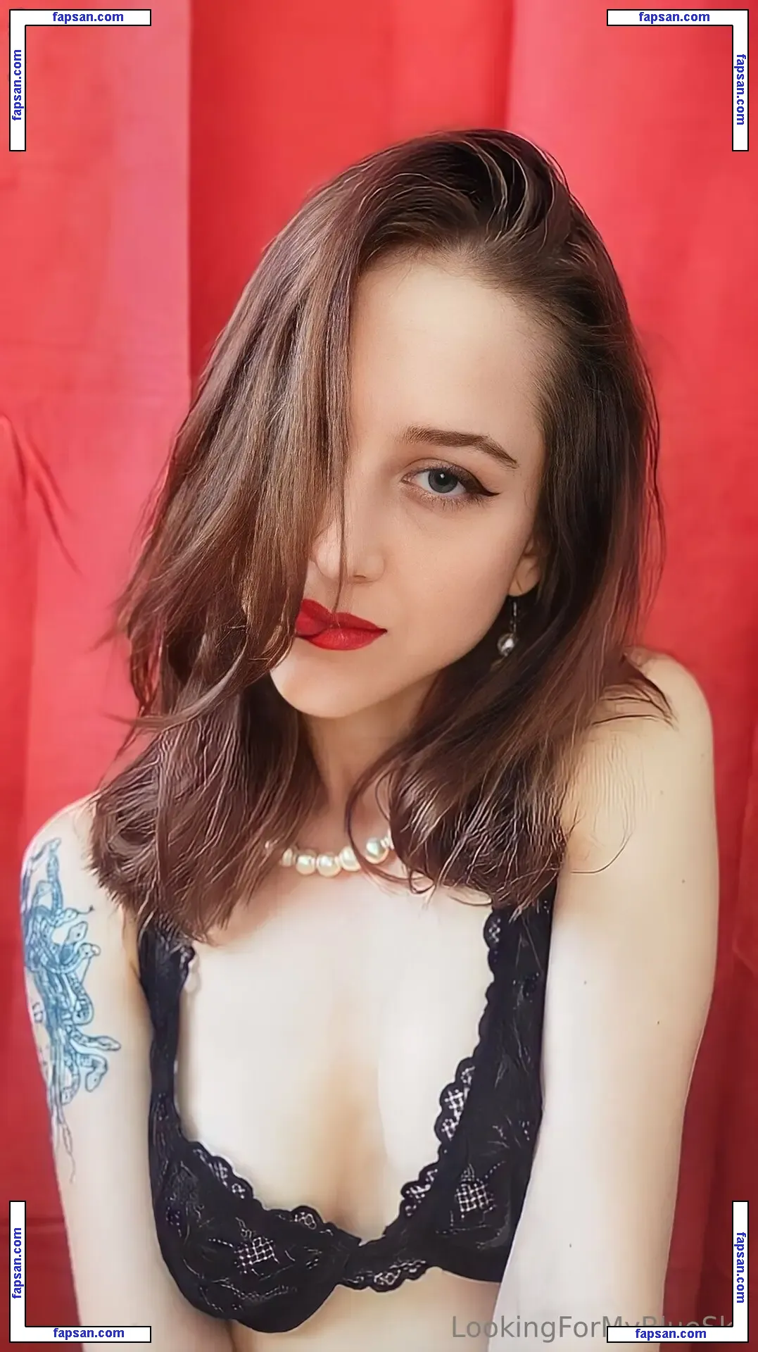 lookingformybluesky nude photo #0051 from OnlyFans