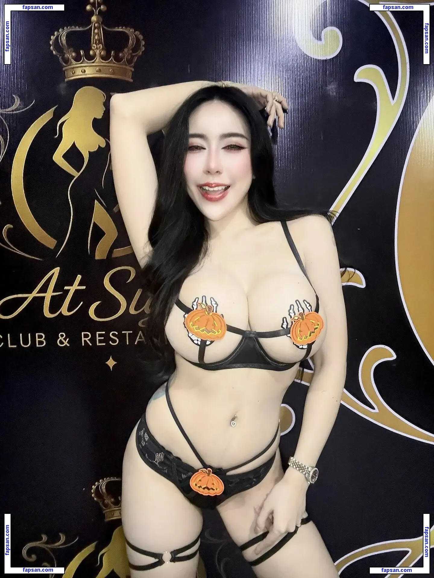 lookmeesohot голая фото #0015 с Онлифанс