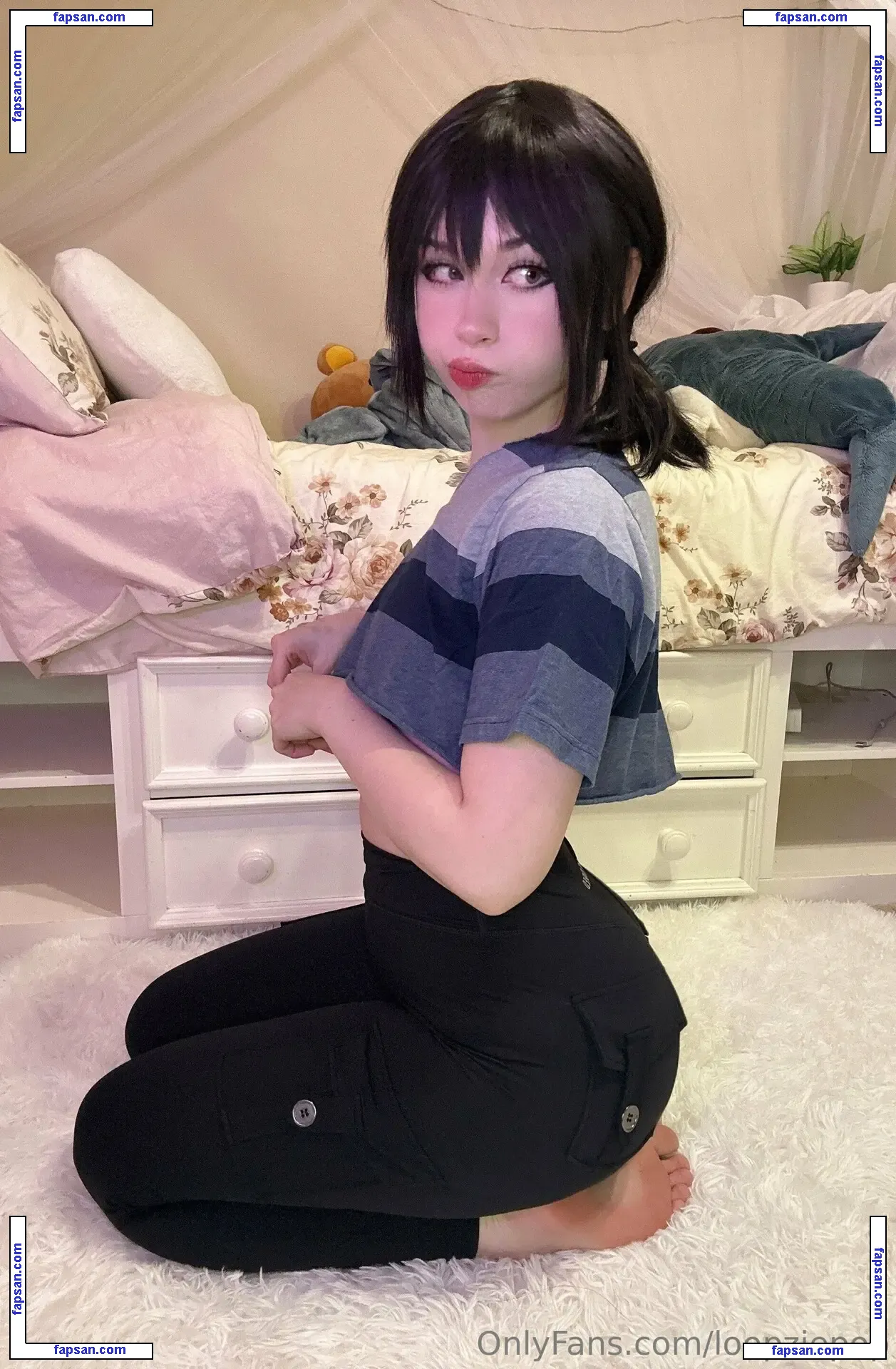 Loopziepop nude photo #0073 from OnlyFans