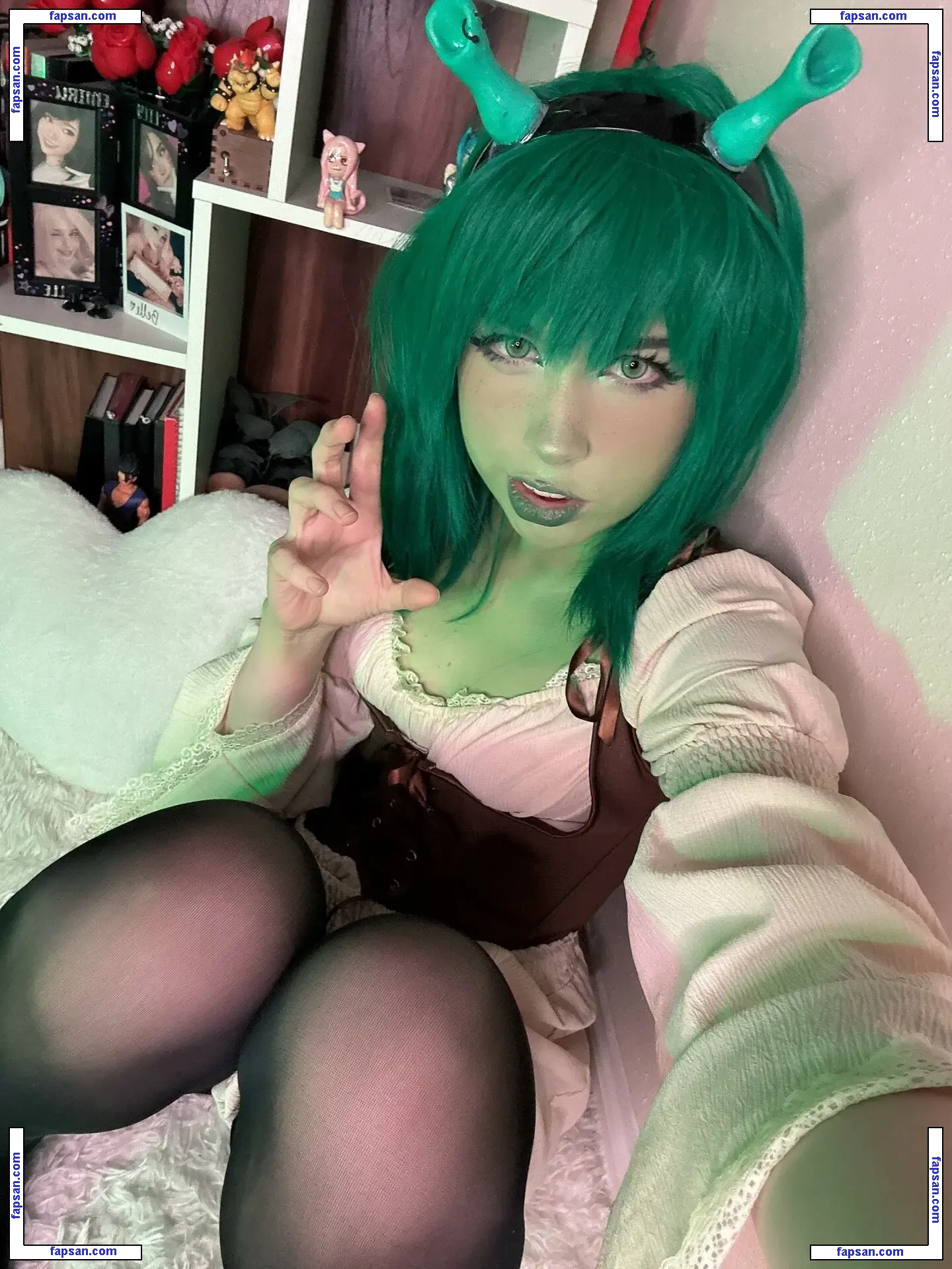 Loopziepop nude photo #0312 from OnlyFans