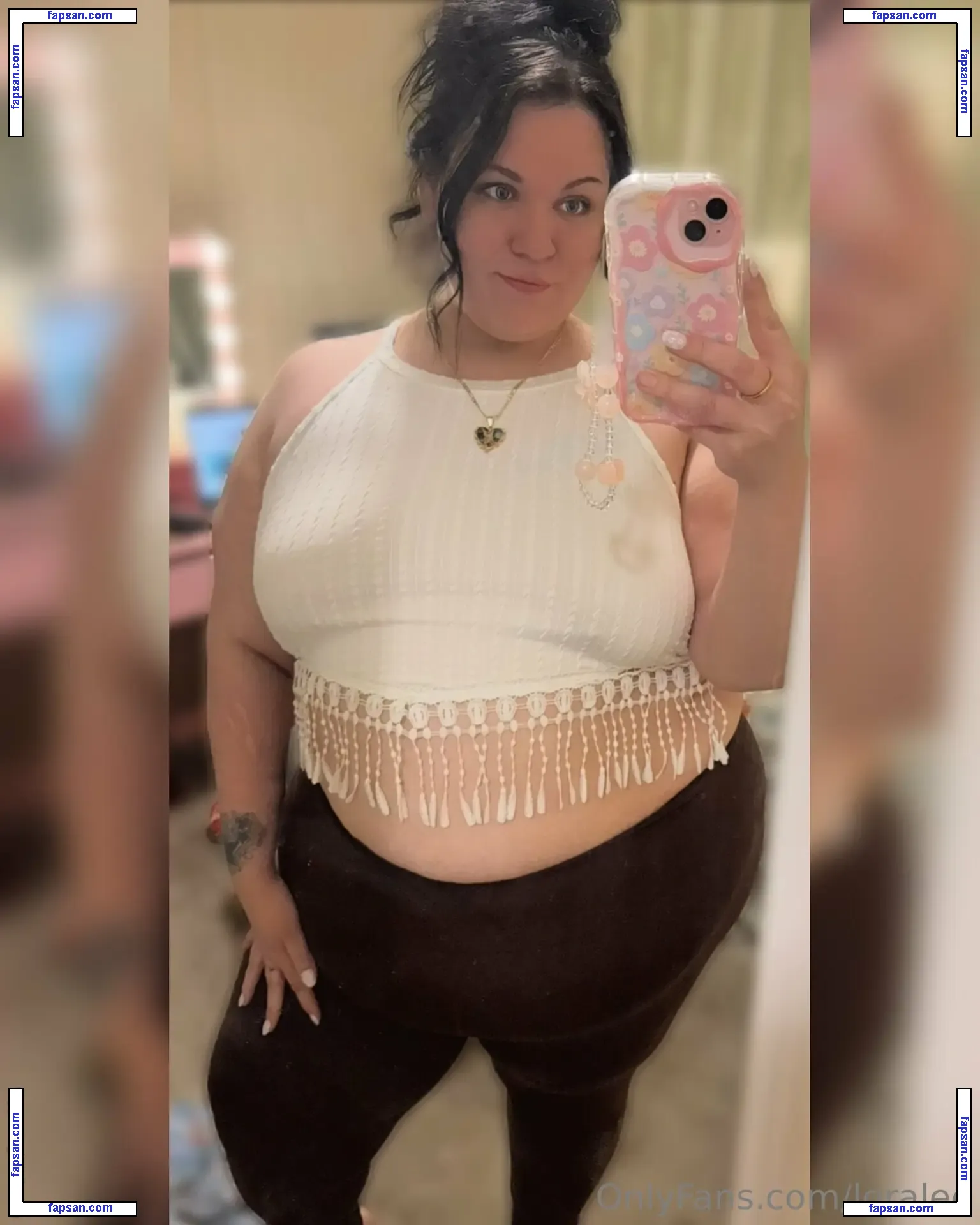 loralee nude photo #0001 from OnlyFans