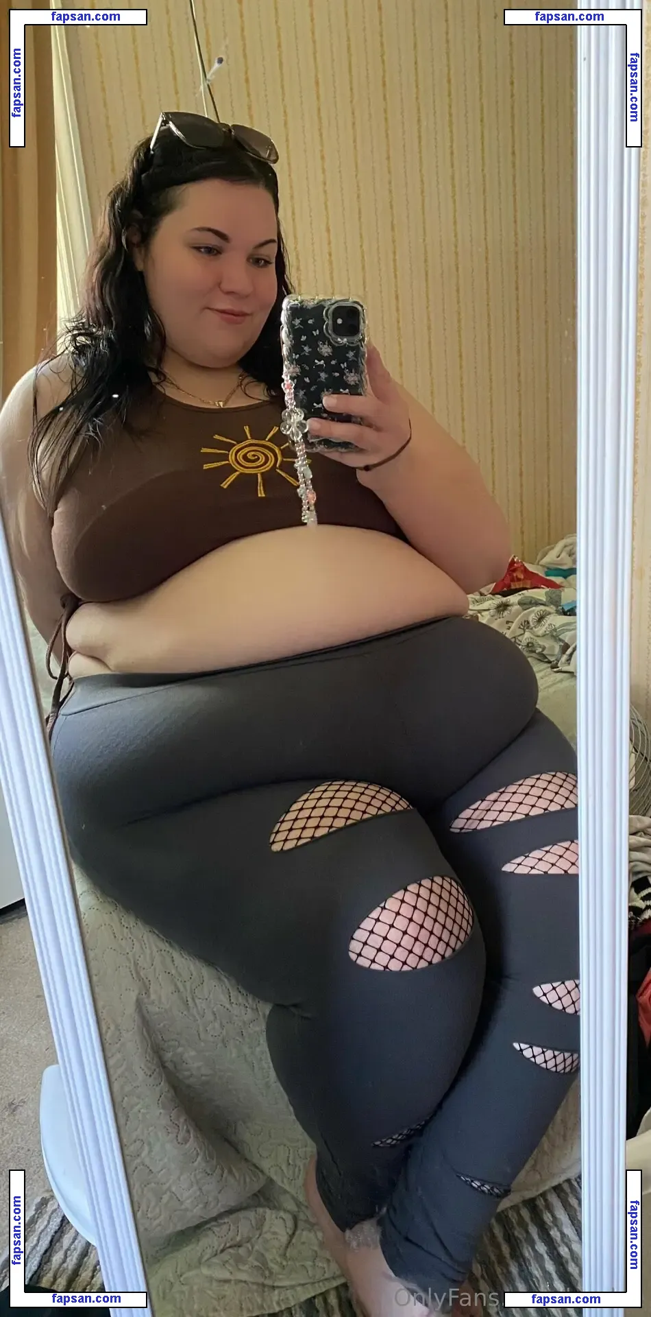 loralee nude photo #0004 from OnlyFans