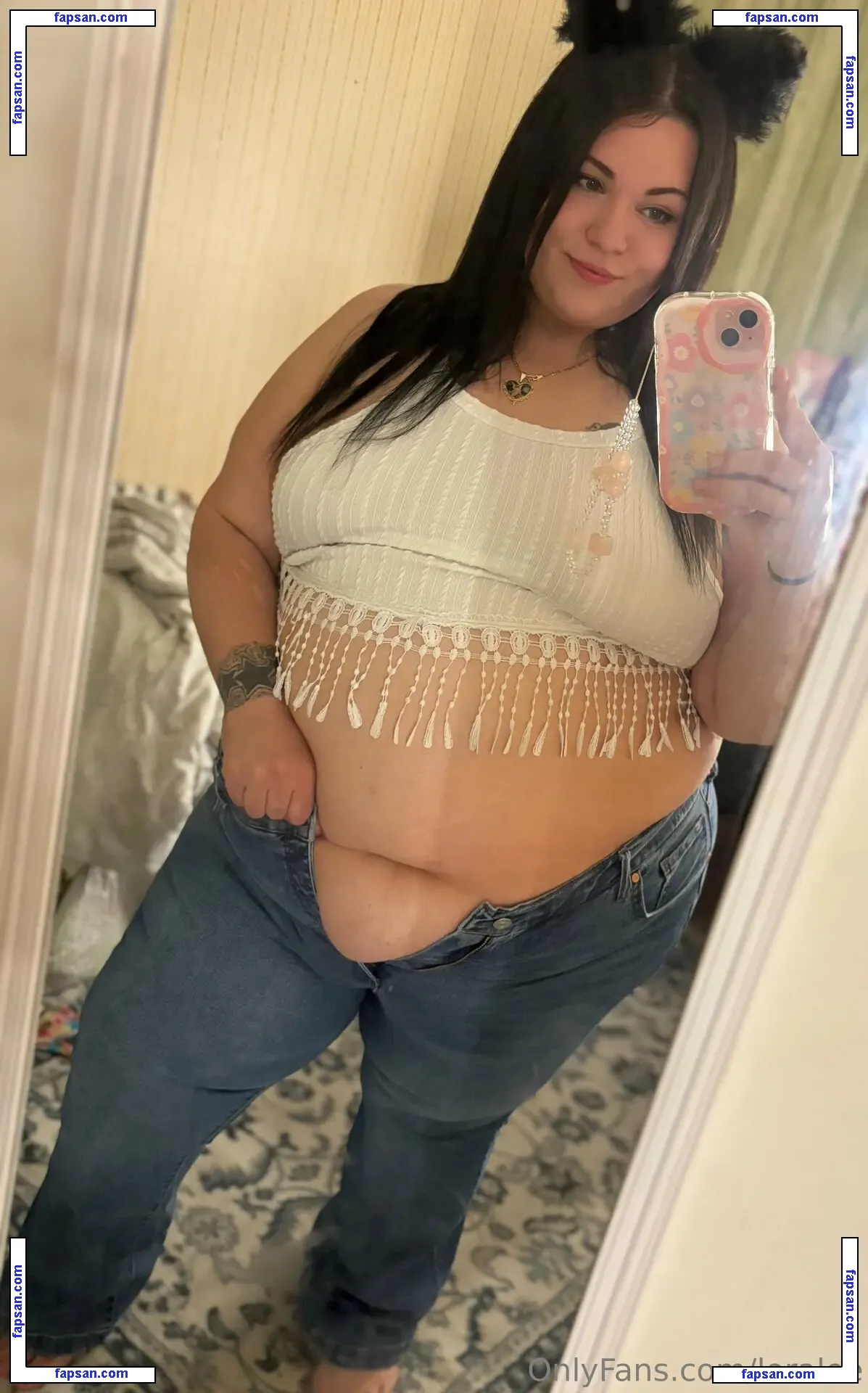 loralee nude photo #0014 from OnlyFans
