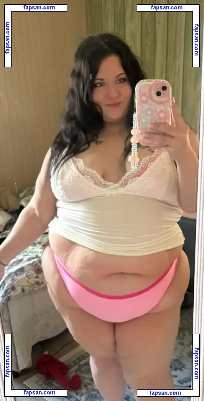 loralee nude photo #0015 from OnlyFans