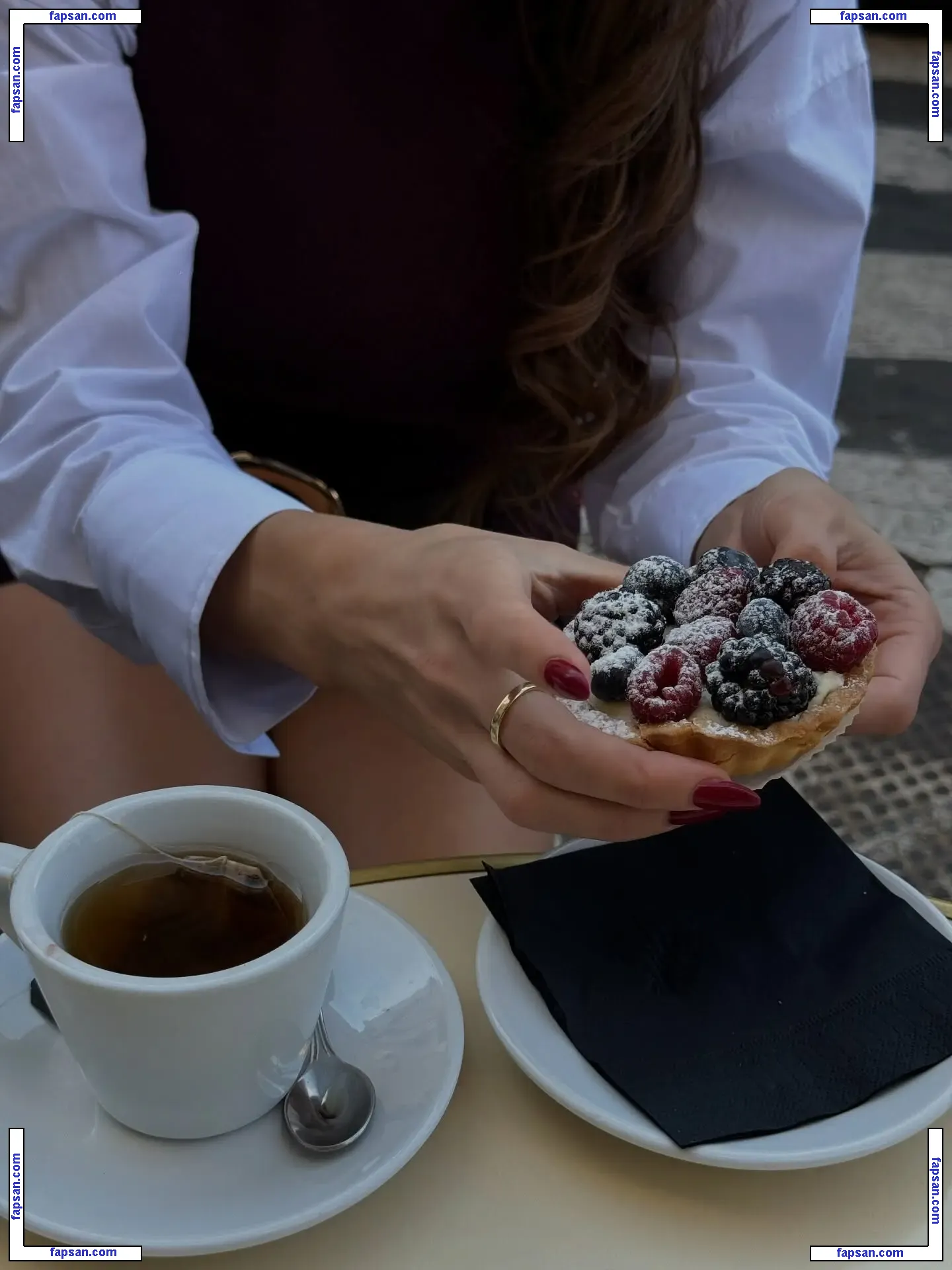 Loredana Brati nude photo #0025 from OnlyFans