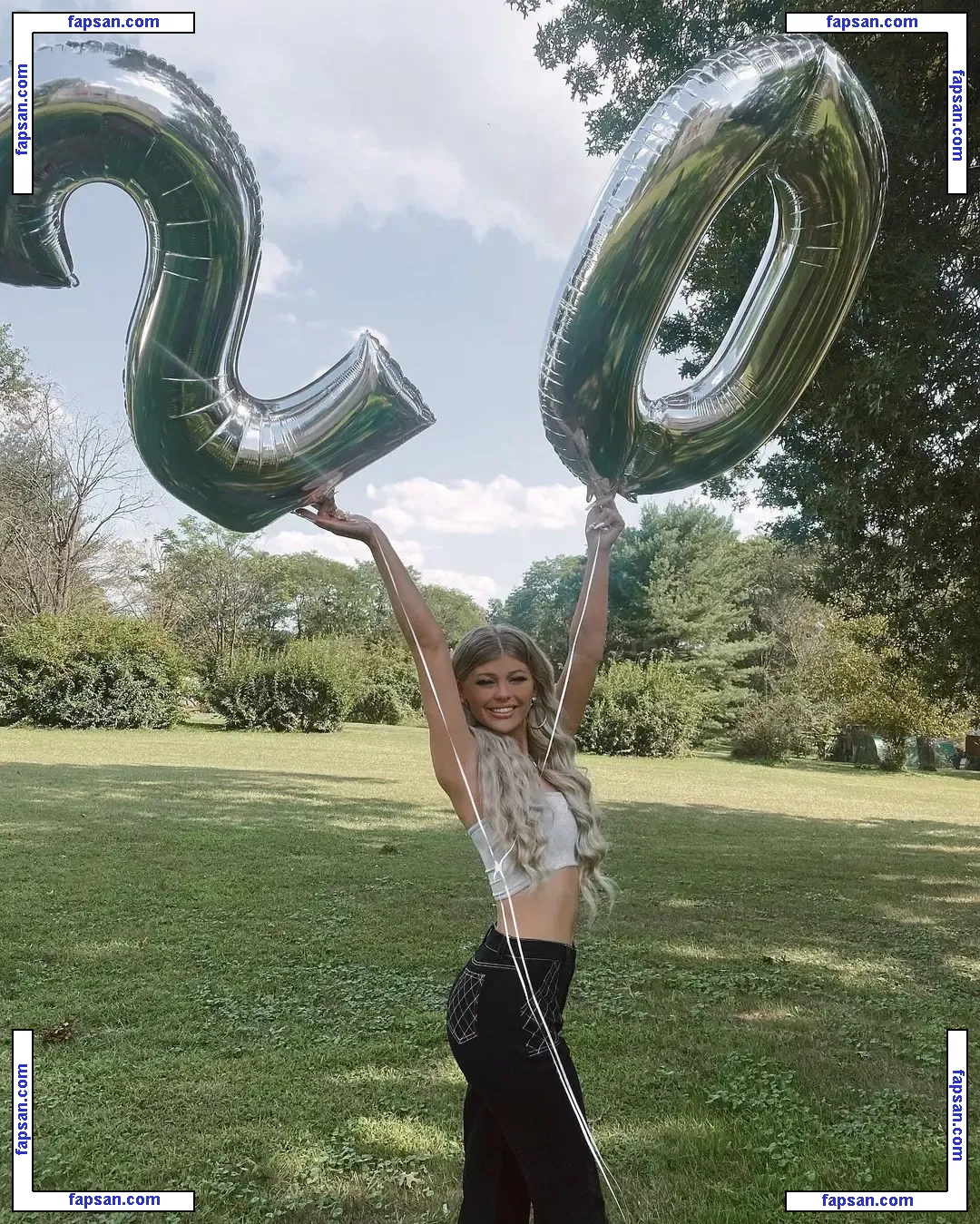 Loren Gray голая фото #0053 с Онлифанс
