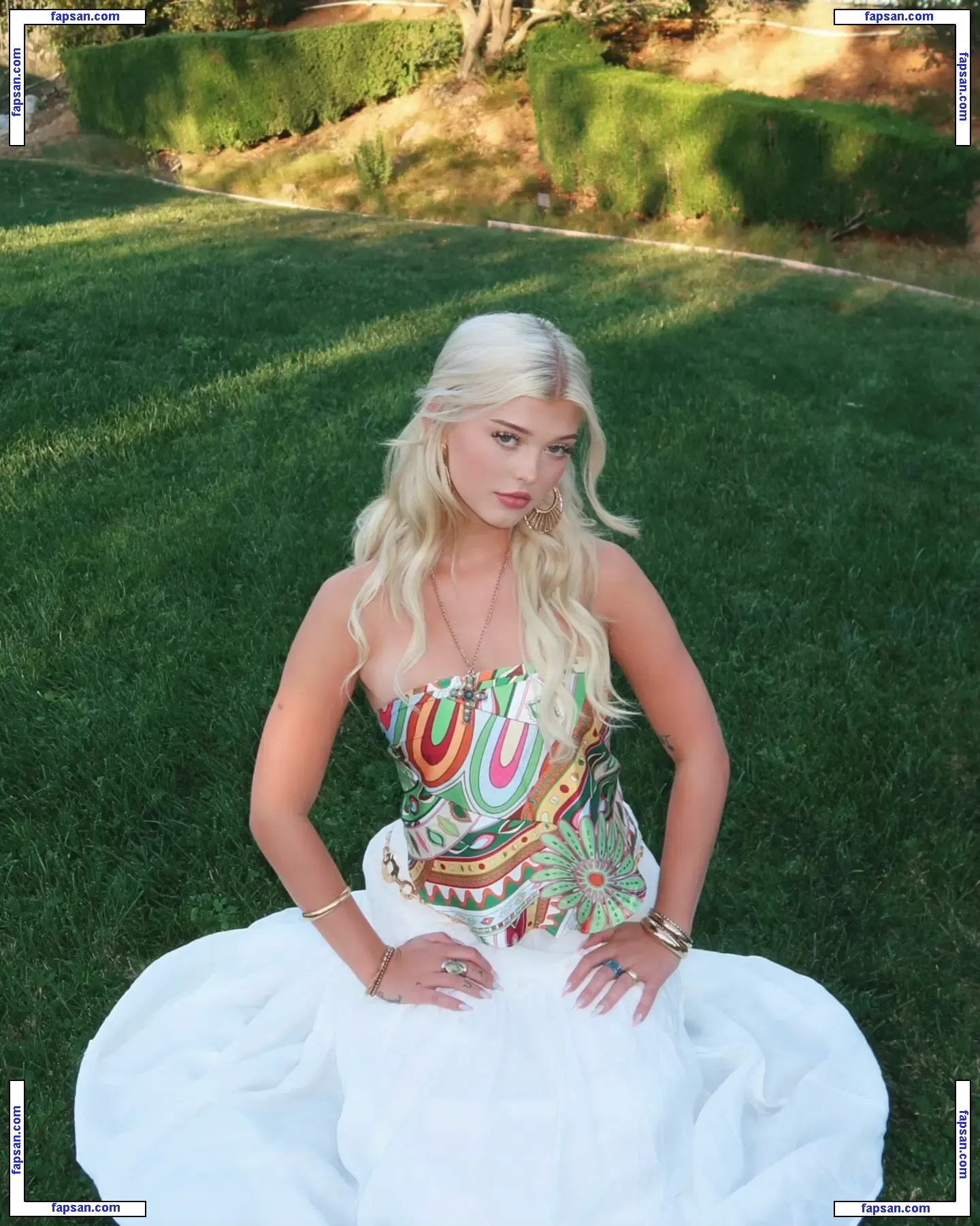 Loren Gray nude photo #1263 from OnlyFans