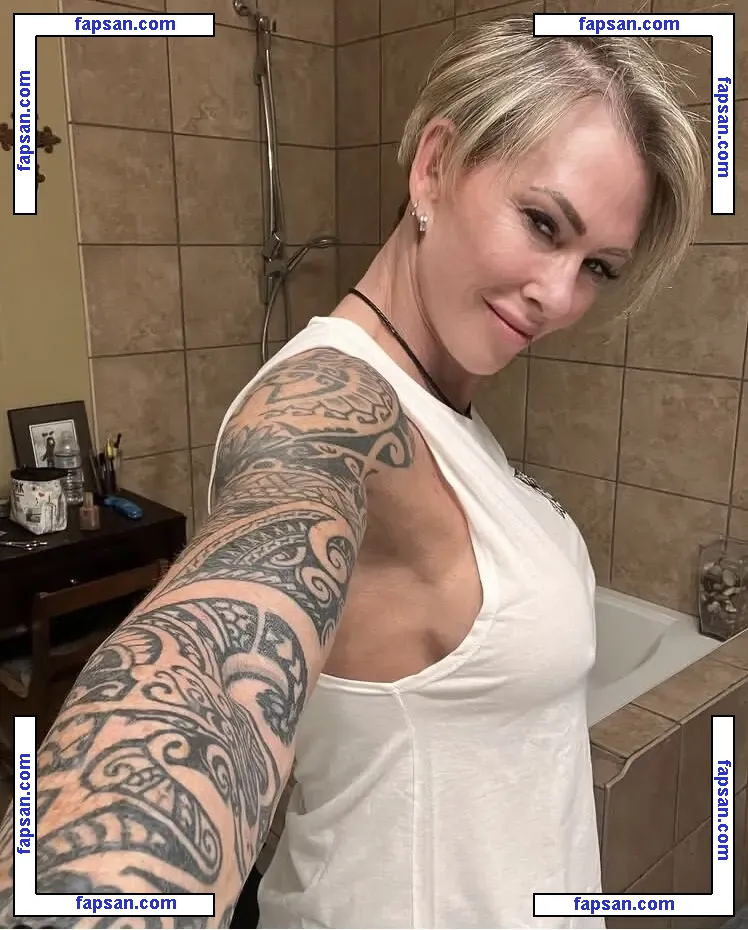 Lori Fetrick nude photo #0001 from OnlyFans