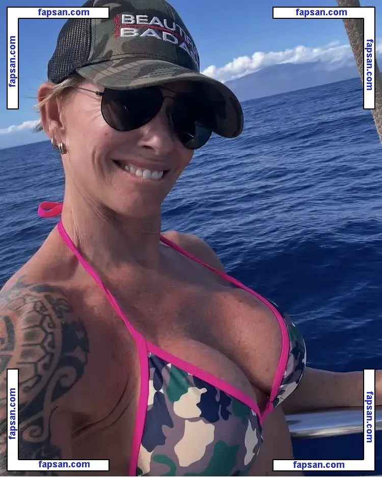 Lori Fetrick nude photo #0002 from OnlyFans