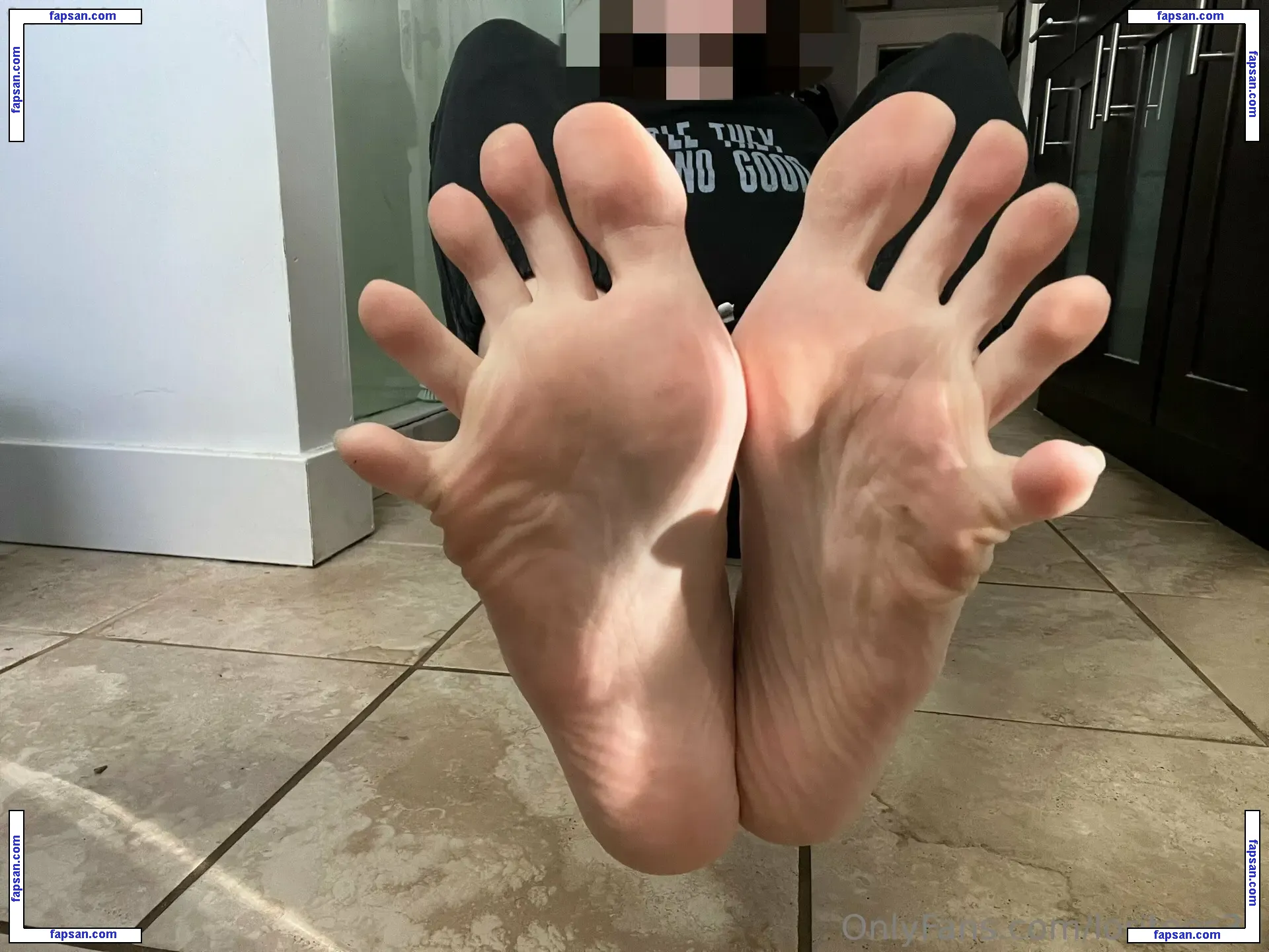 Loritoes 33 голая фото #0006 с Онлифанс