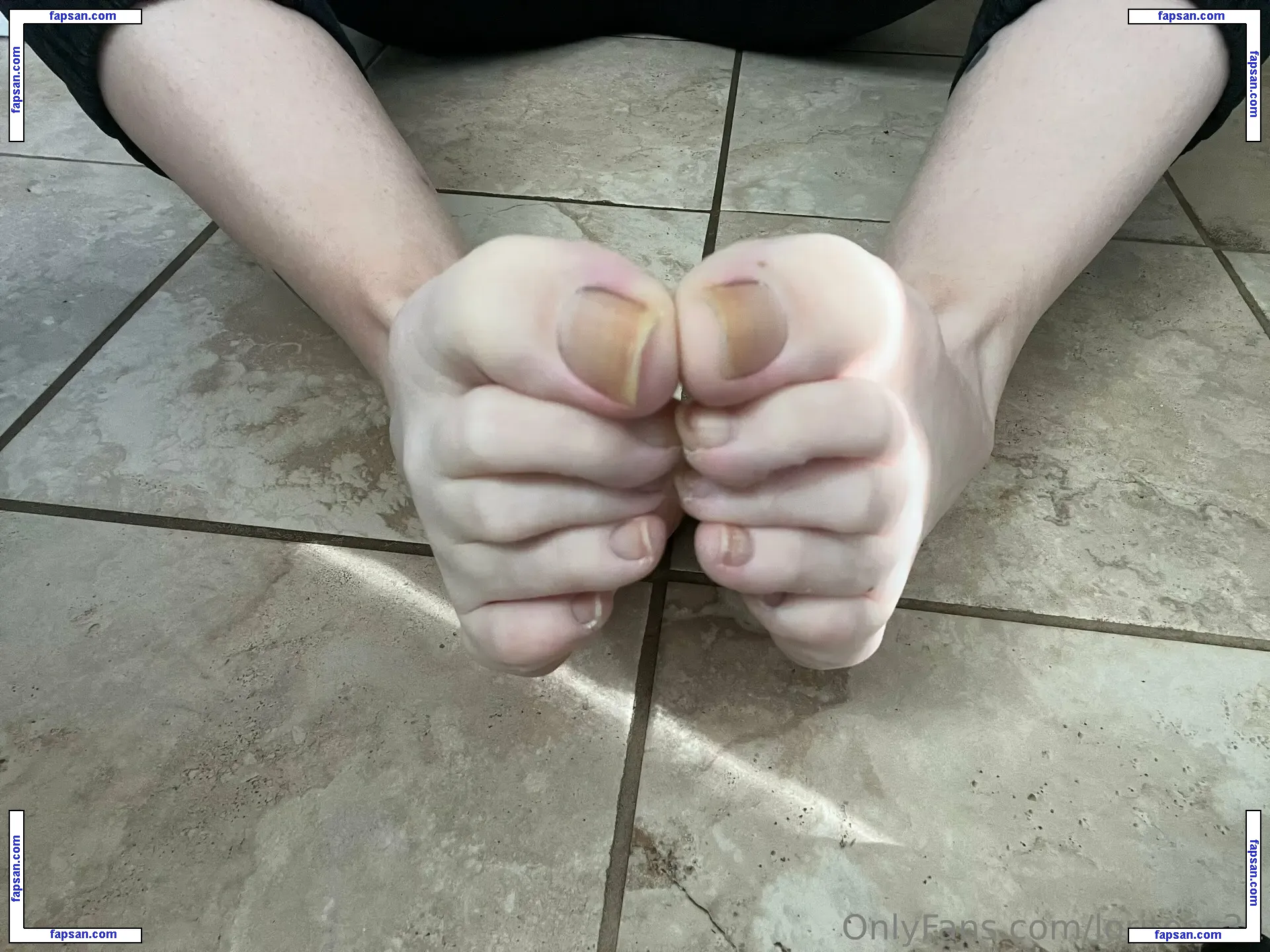 Loritoes 33 голая фото #0017 с Онлифанс