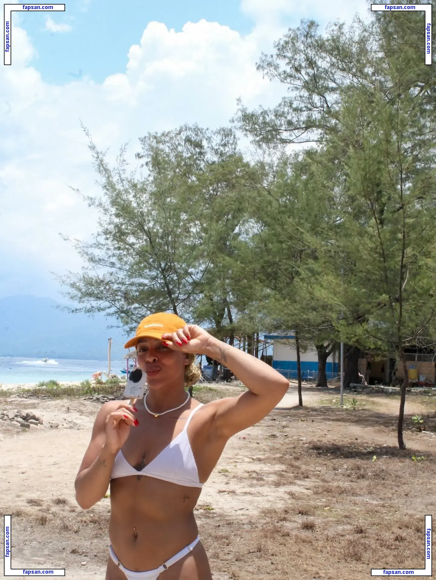 Lorrane Dos Santos nude photo #0029 from OnlyFans