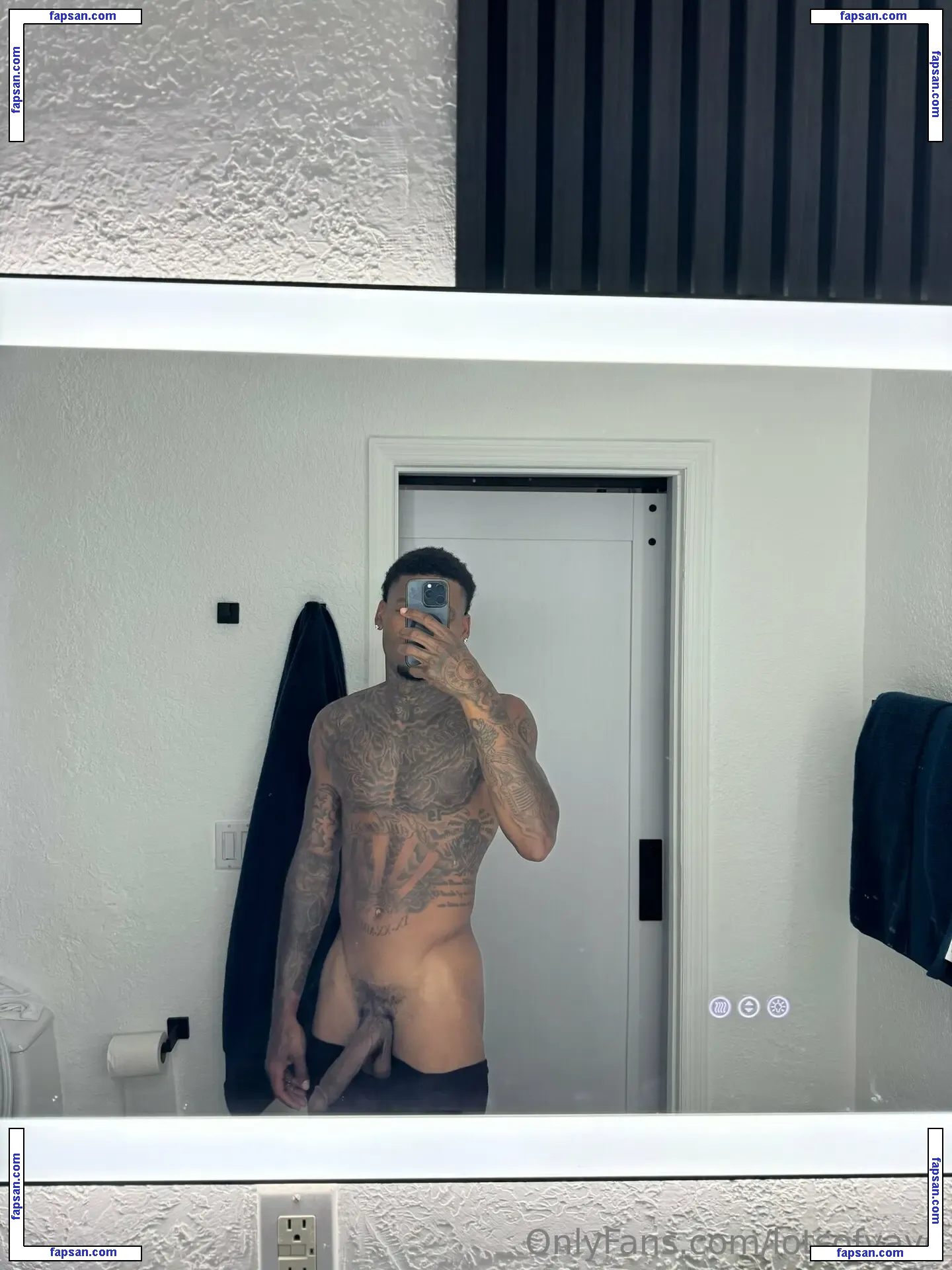 lotsofyayo nude photo #0017 from OnlyFans
