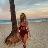 Louisa Johnson голая #0390