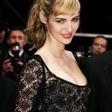 Louise Bourgoin голая #0152