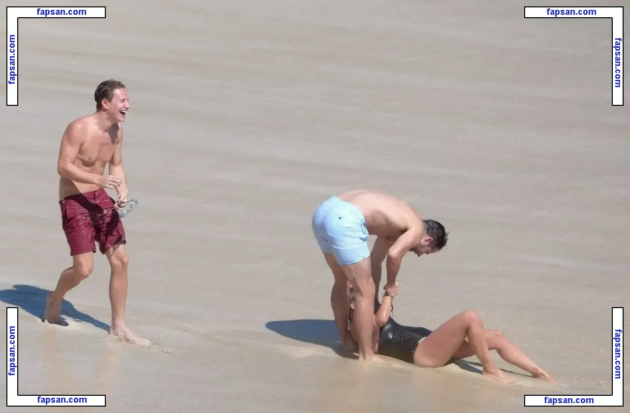 Louise Redknapp nude photo #0009 from OnlyFans