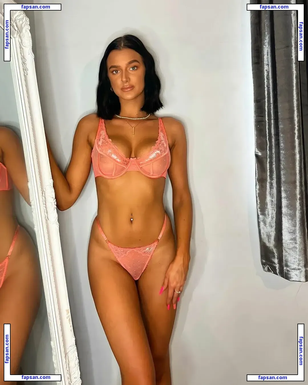 Louiseereid nude photo #0009 from OnlyFans