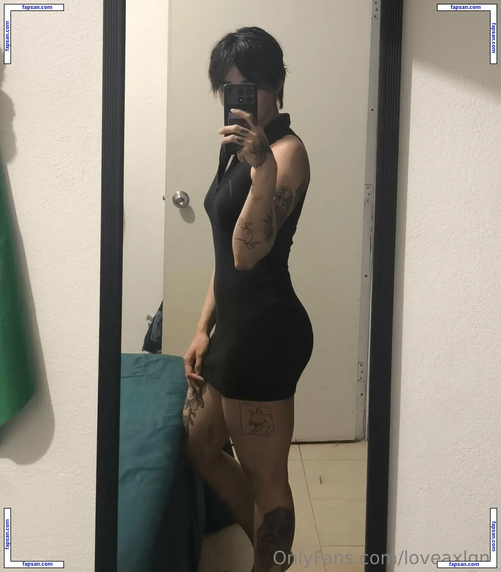 loveaxlgnr nude photo #0024 from OnlyFans