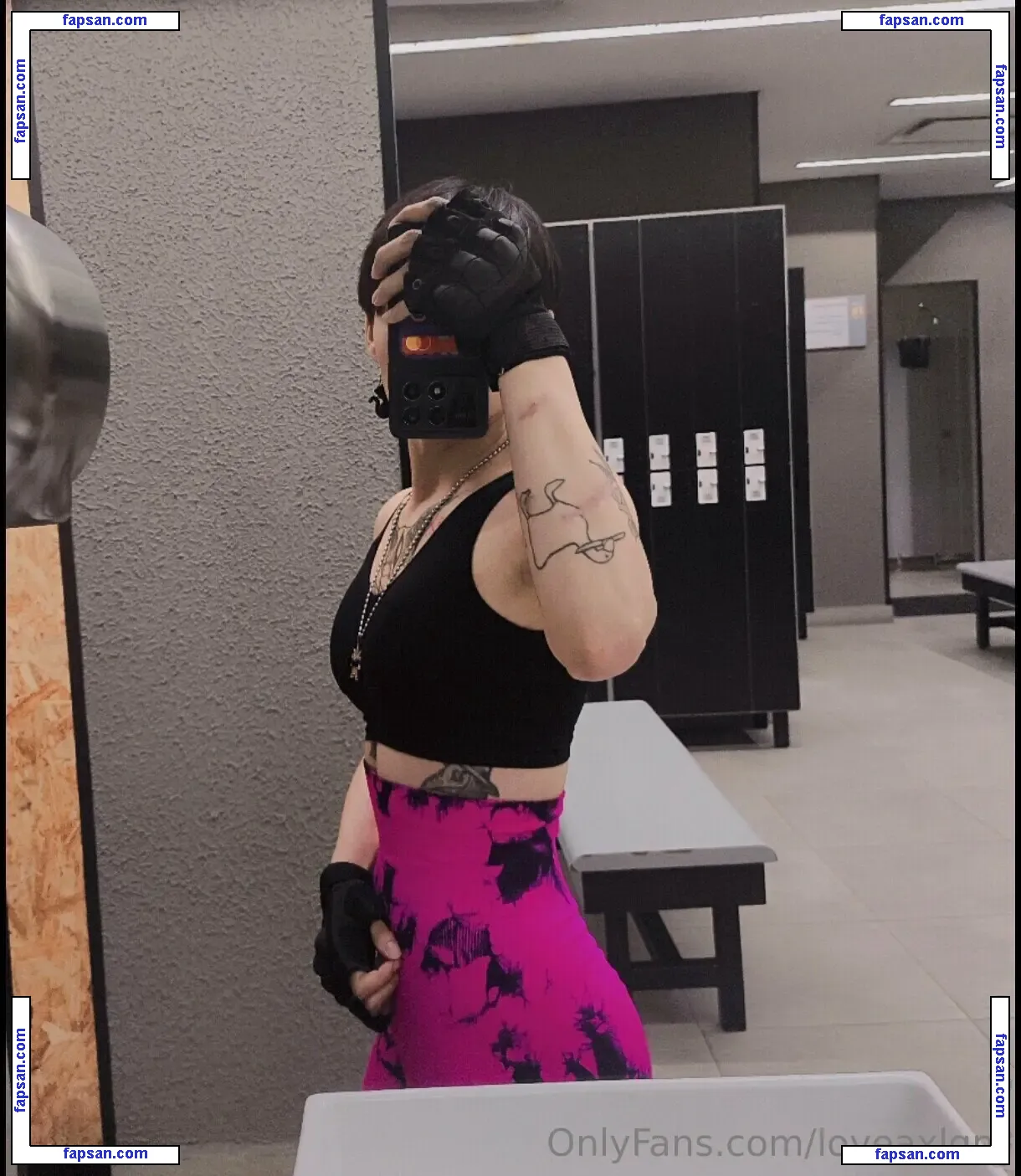 loveaxlgnr nude photo #0031 from OnlyFans