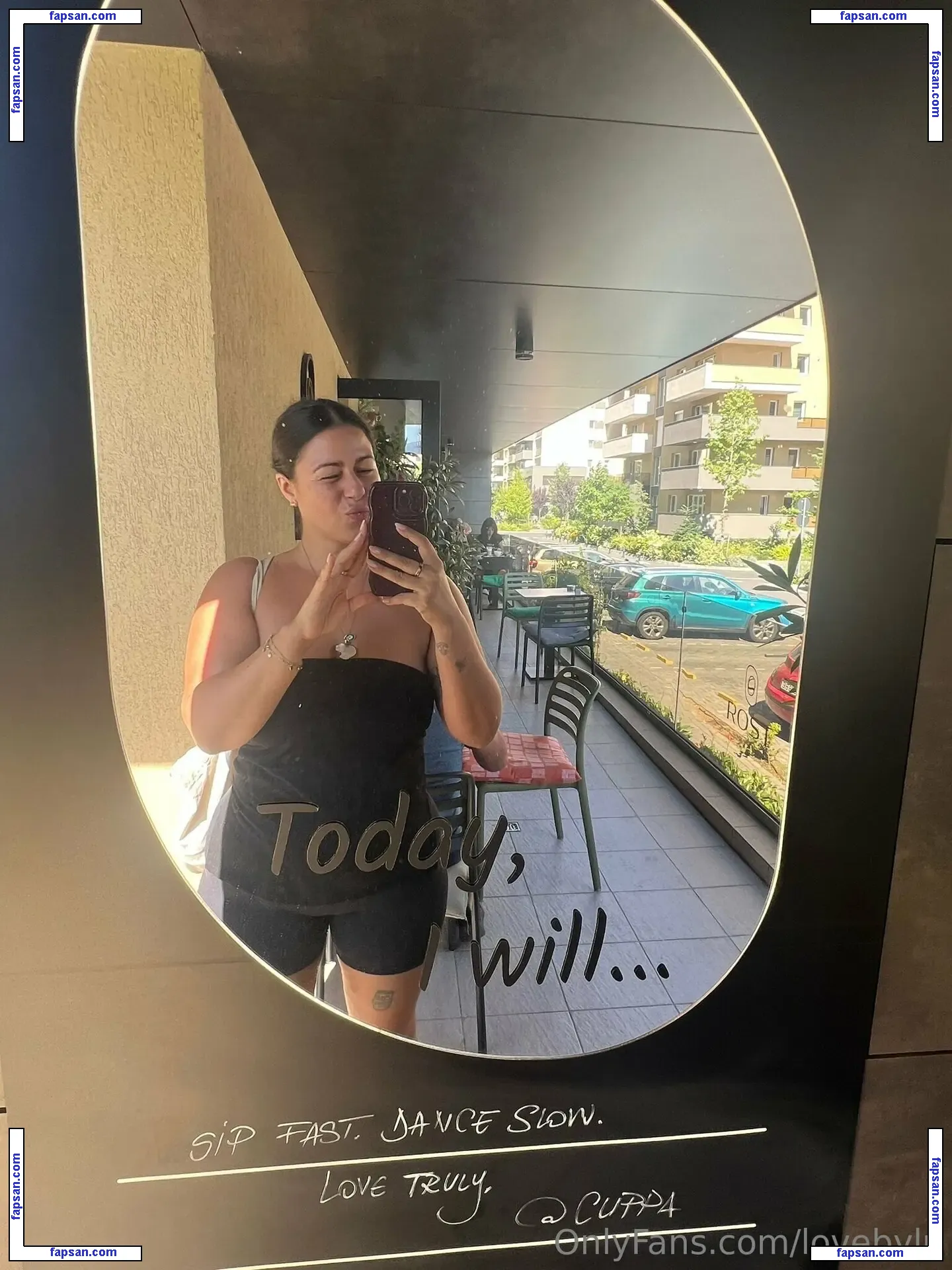 lovebylu nude photo #0005 from OnlyFans