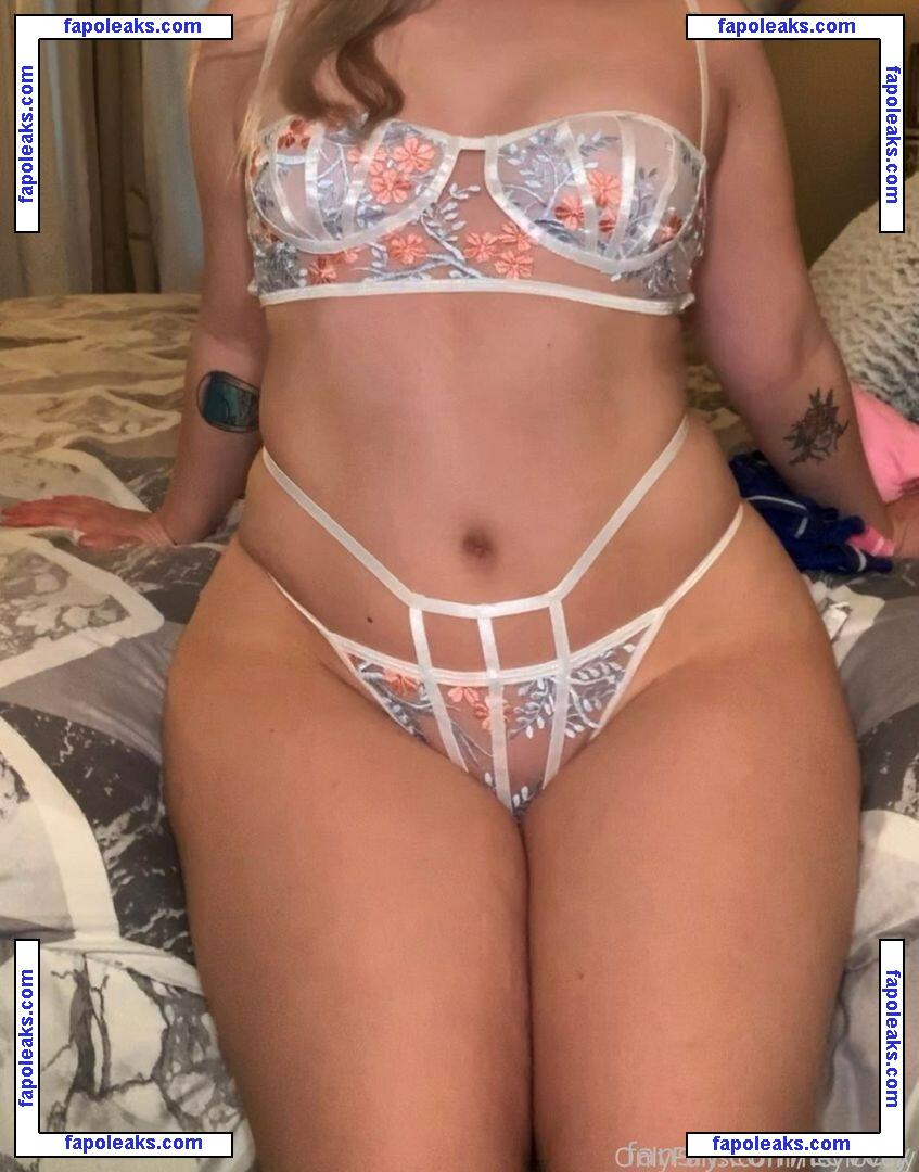 lovely / lovelythighs nude photo #0010 from OnlyFans