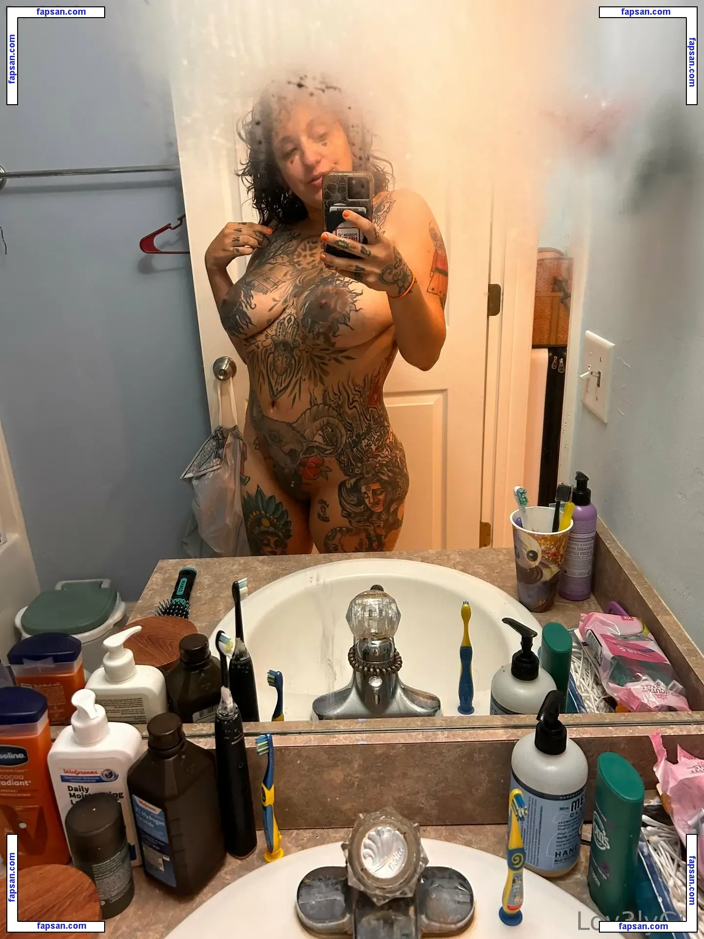 lovelygia nude photo #0125 from OnlyFans