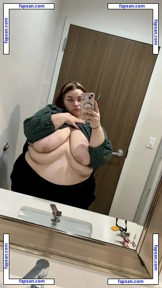 Lovelymayflowers голая фото #0002 с Онлифанс