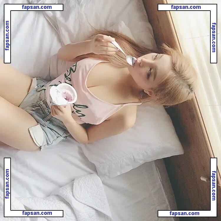 Lovelynnboo nude photo #0019 from OnlyFans