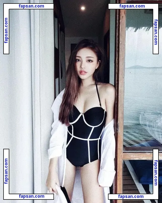 Lovelynnboo nude photo #0037 from OnlyFans