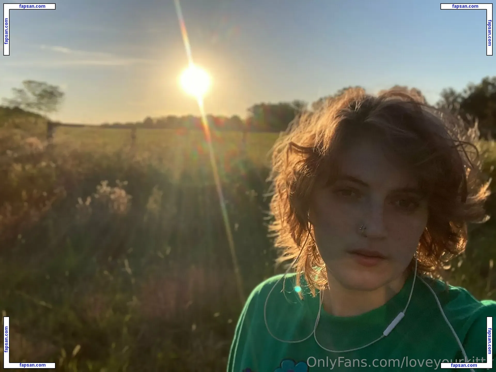 loveyourkittty nude photo #0011 from OnlyFans