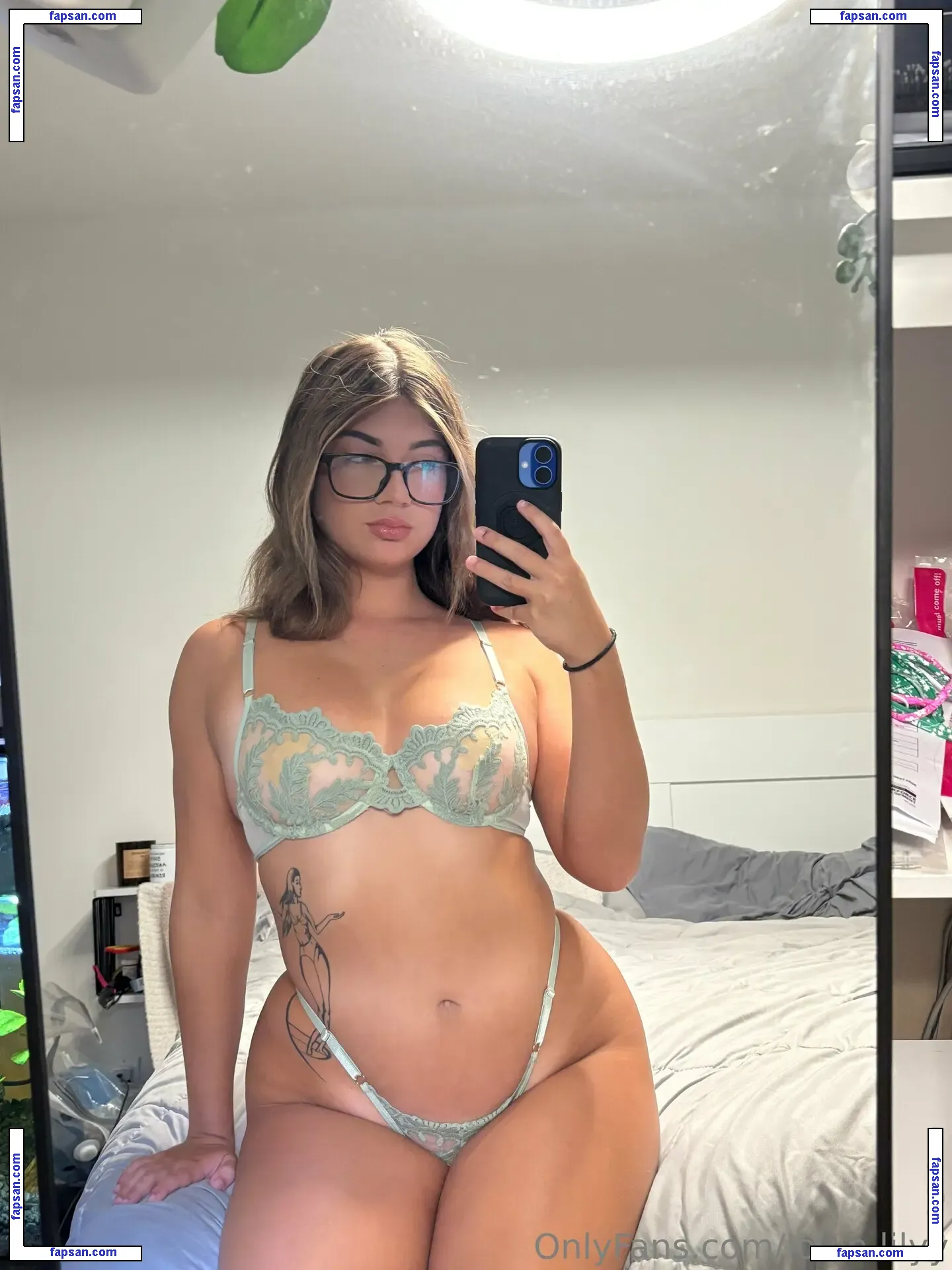 lovin.lilyy nude photo #0003 from OnlyFans