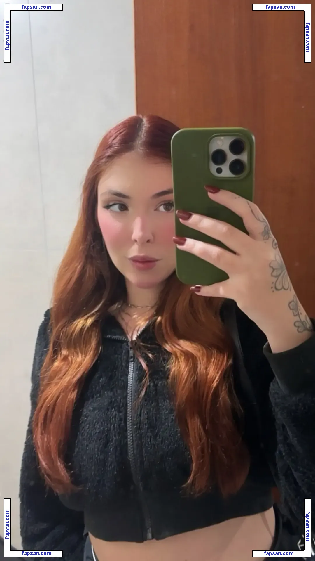 Lubertolla nude photo #0006 from OnlyFans