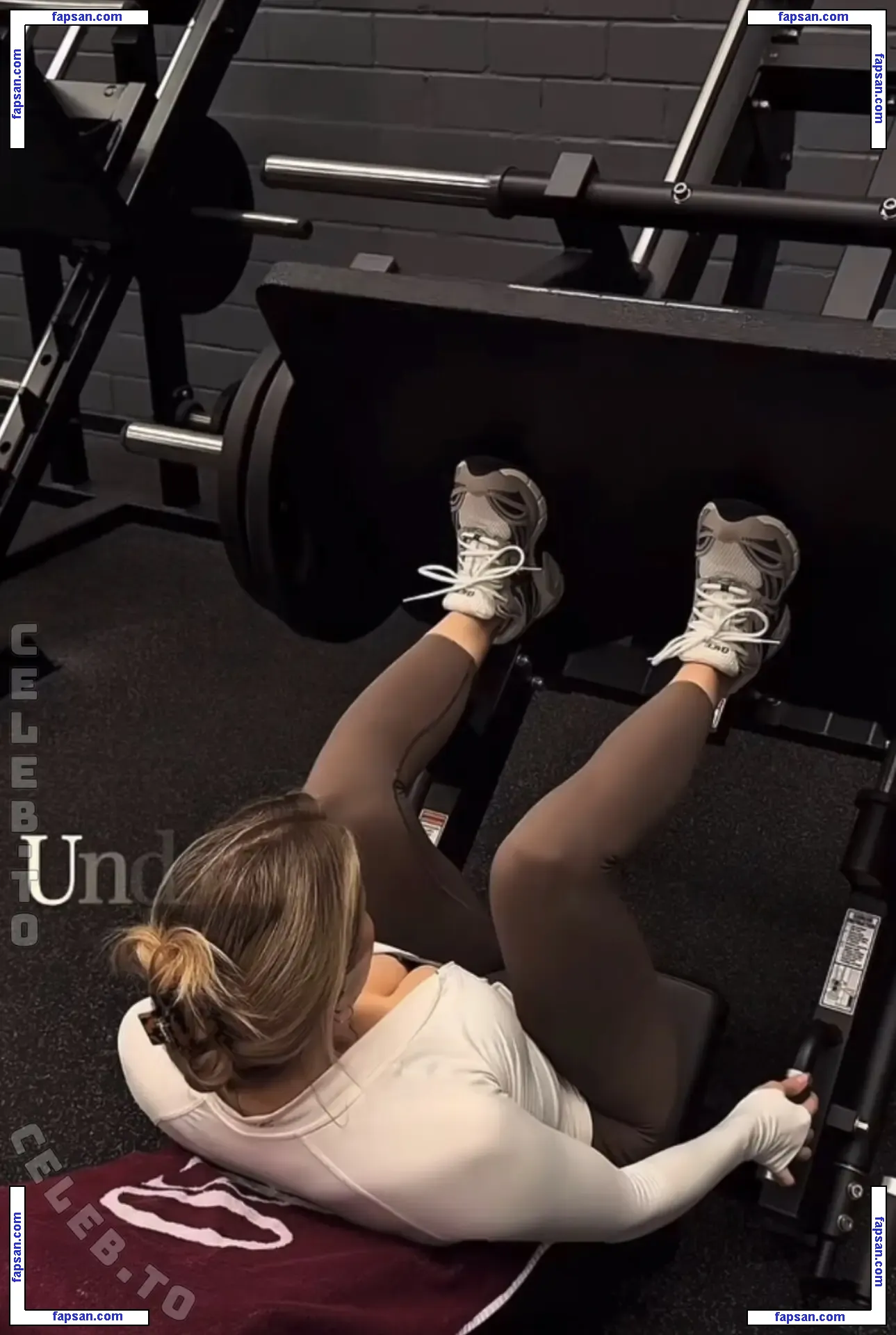 Lucia Leona nude photo #0017 from OnlyFans