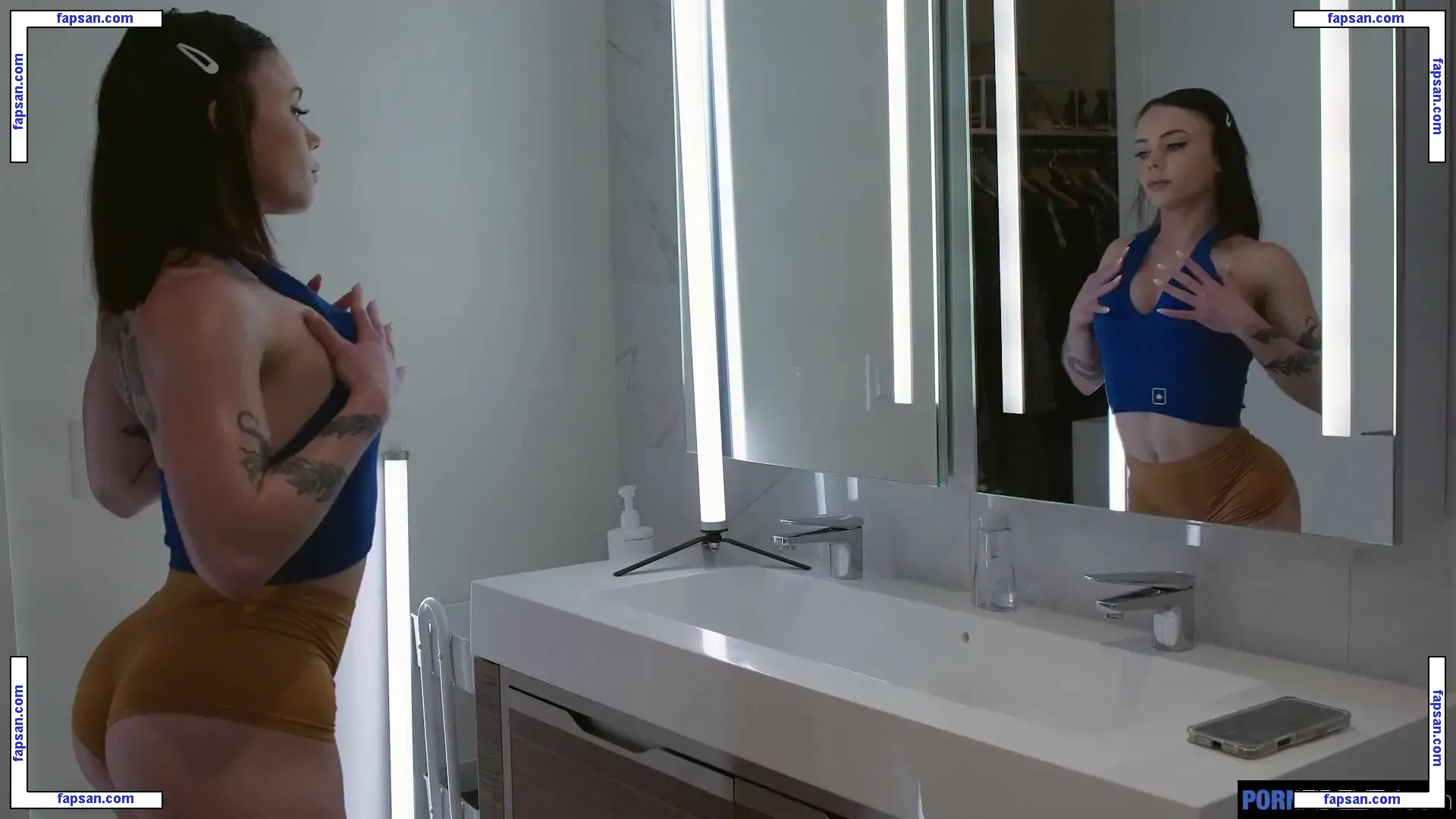 Lucia Rossi nude photo #0031 from OnlyFans