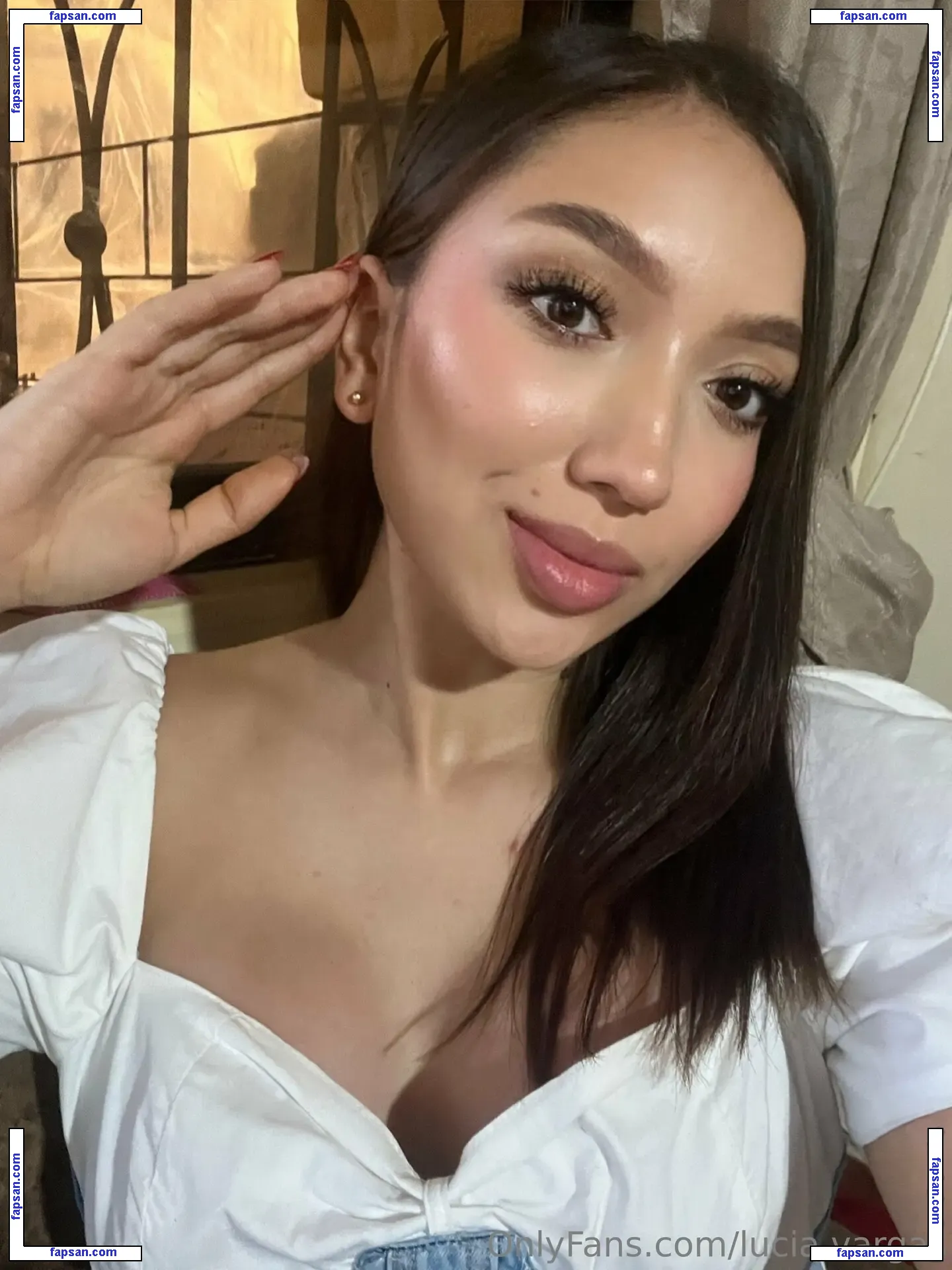 Lucia.vargas nude photo #0075 from OnlyFans