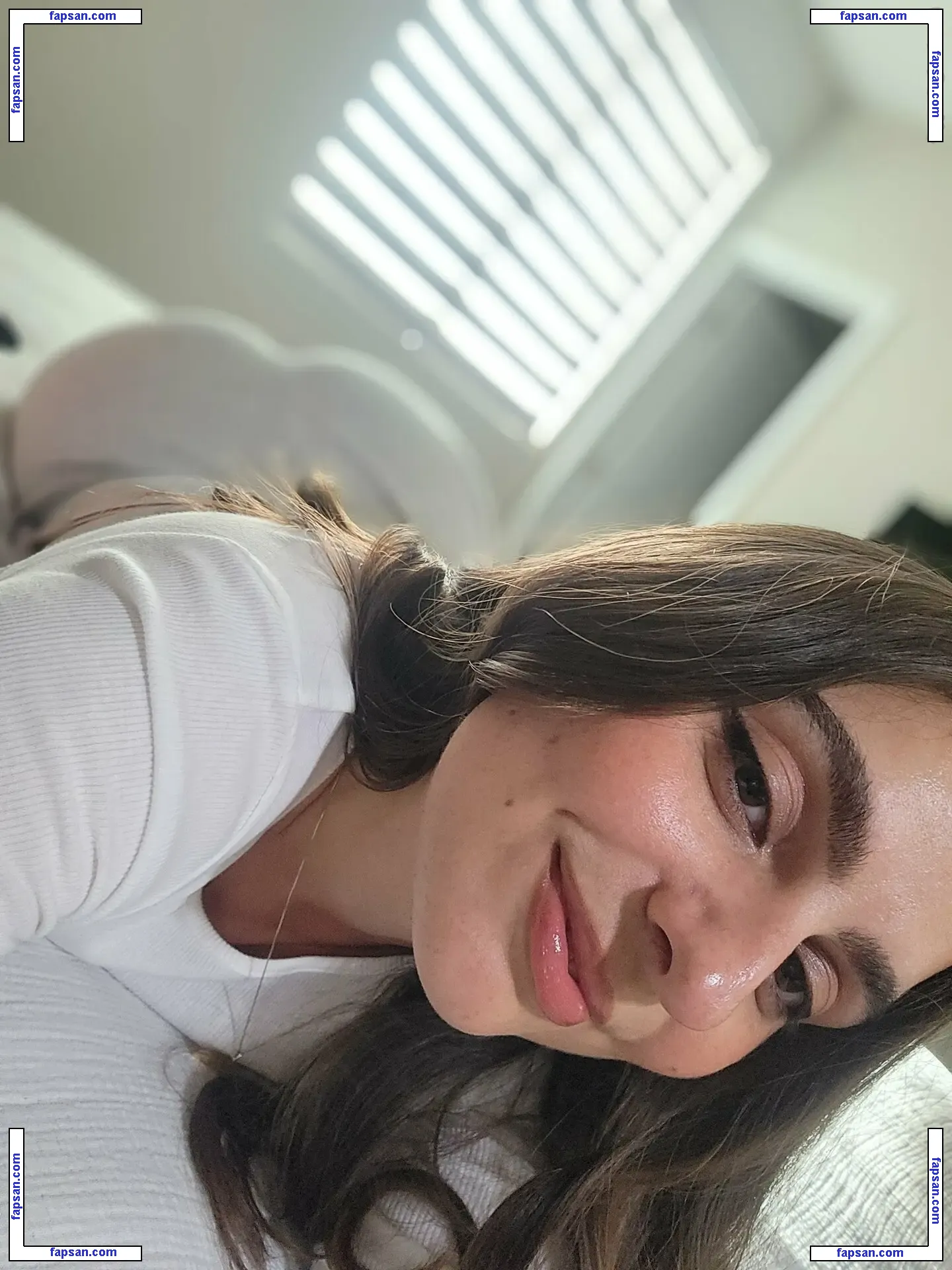 LuciaLonelyStar nude photo #0029 from OnlyFans