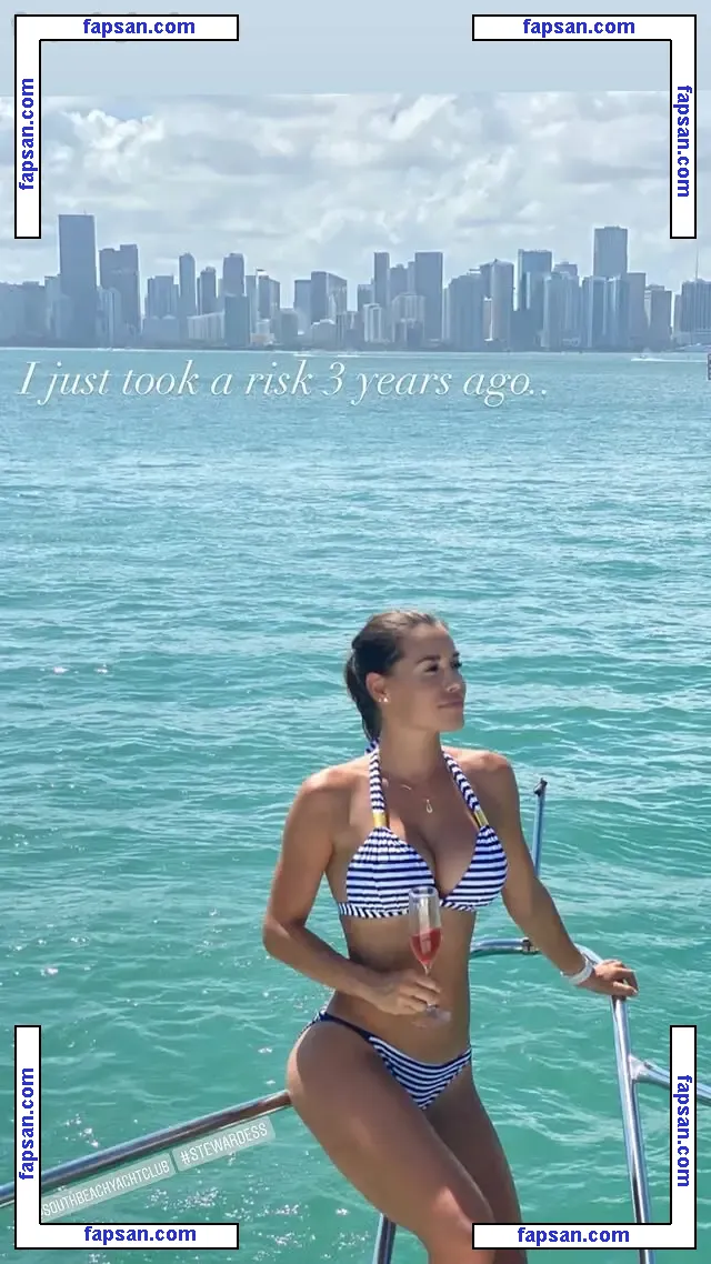 Lucie Zova голая фото #0003 с Онлифанс