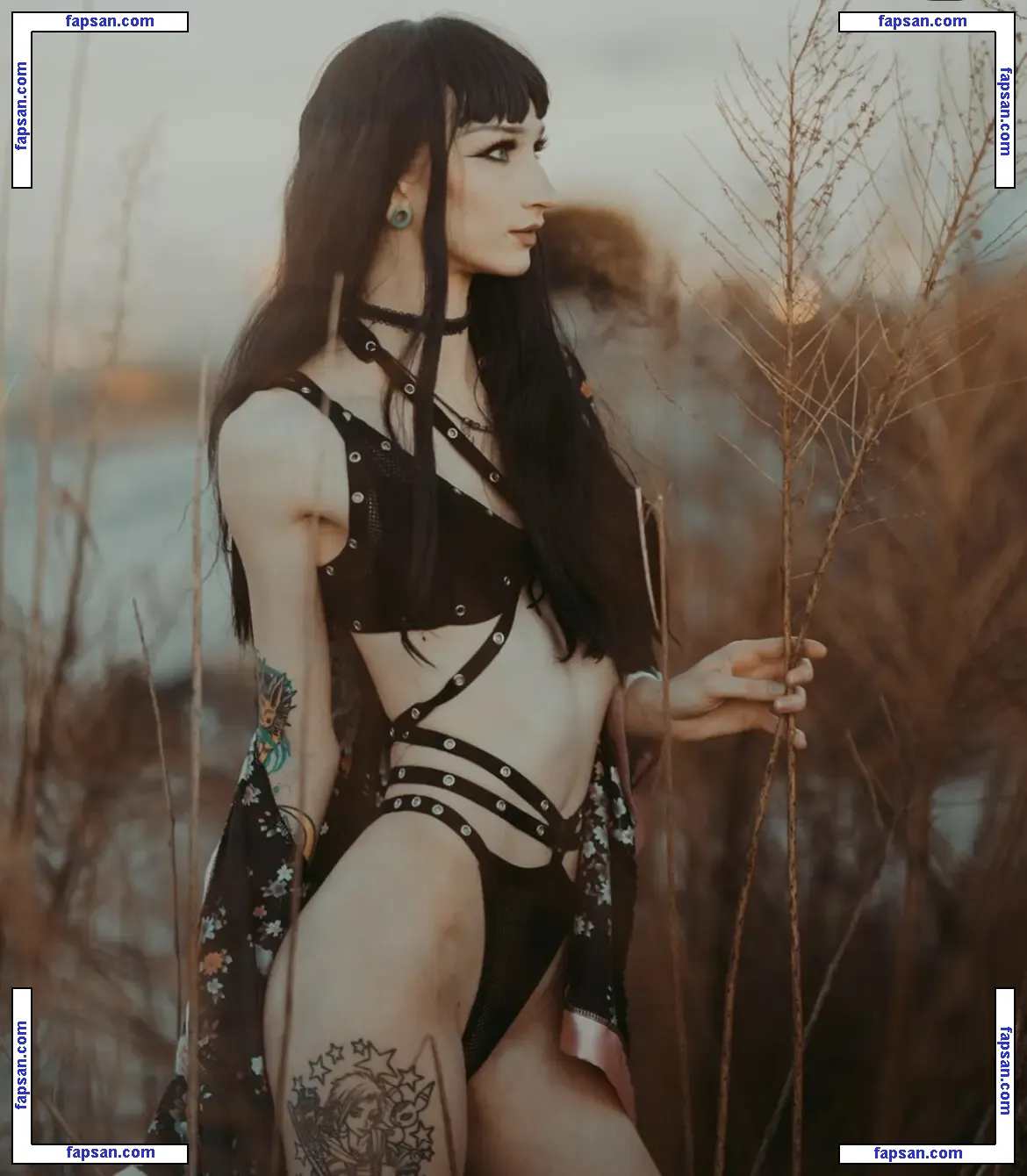 luciferslittlekittycat голая фото #0002 с Онлифанс