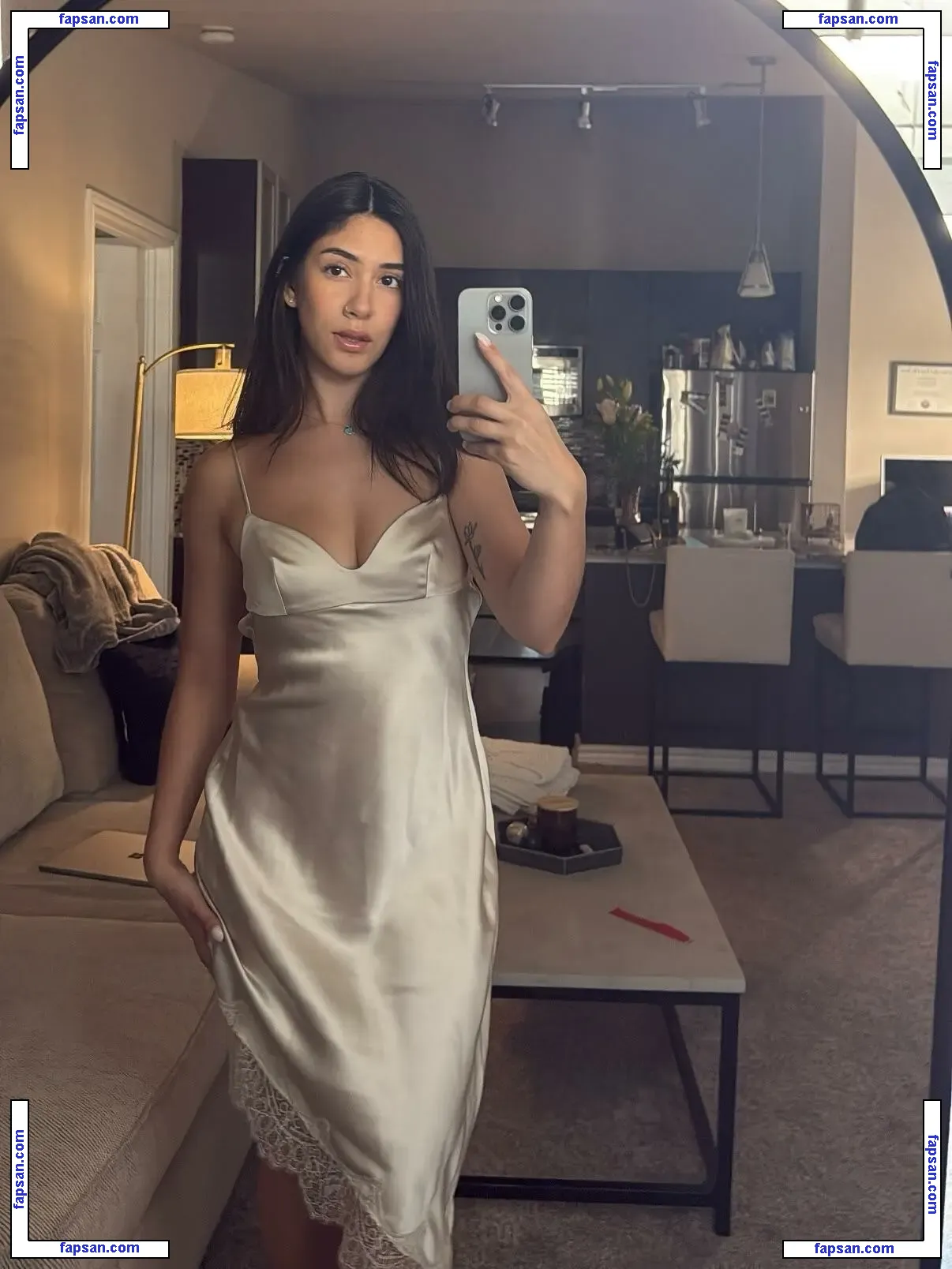 Lucila Erickson голая фото #0021 с Онлифанс