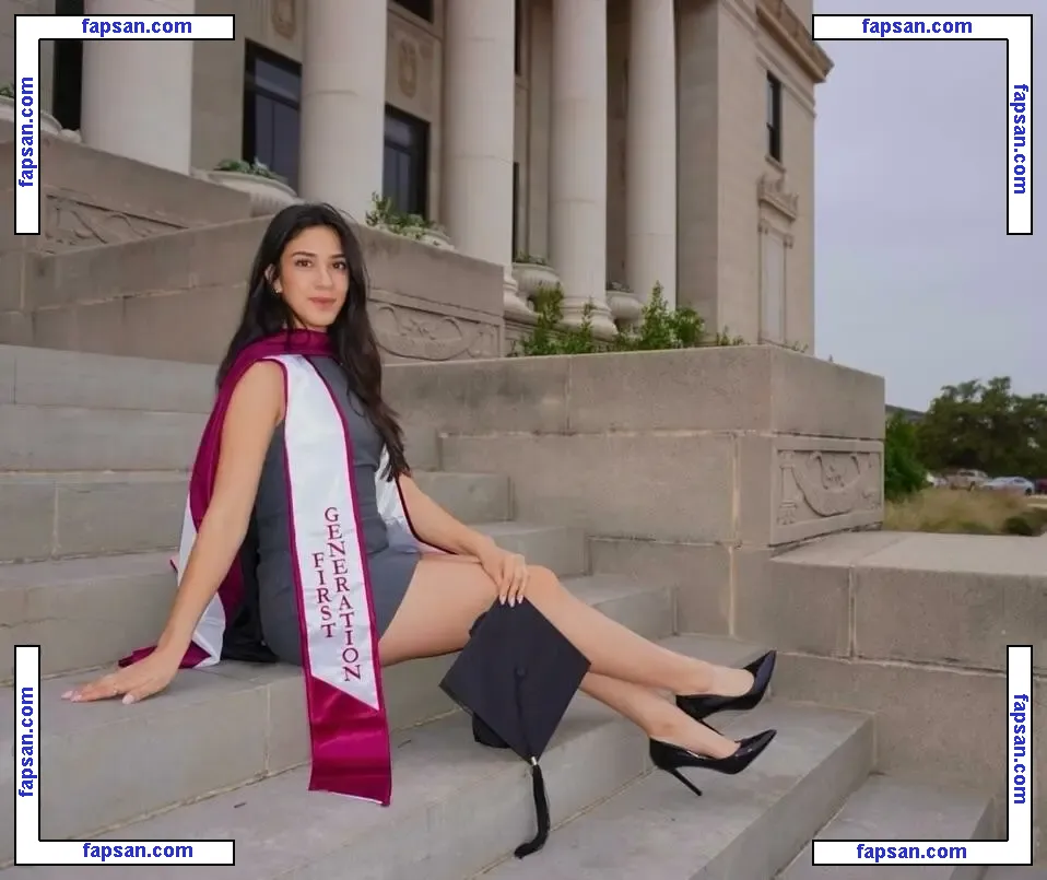 Lucila Erickson голая фото #0030 с Онлифанс