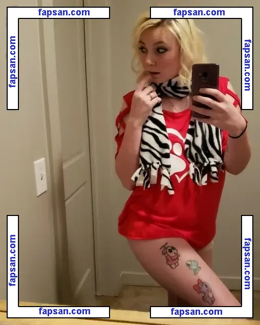 Luckicharmed голая фото #0030 с Онлифанс