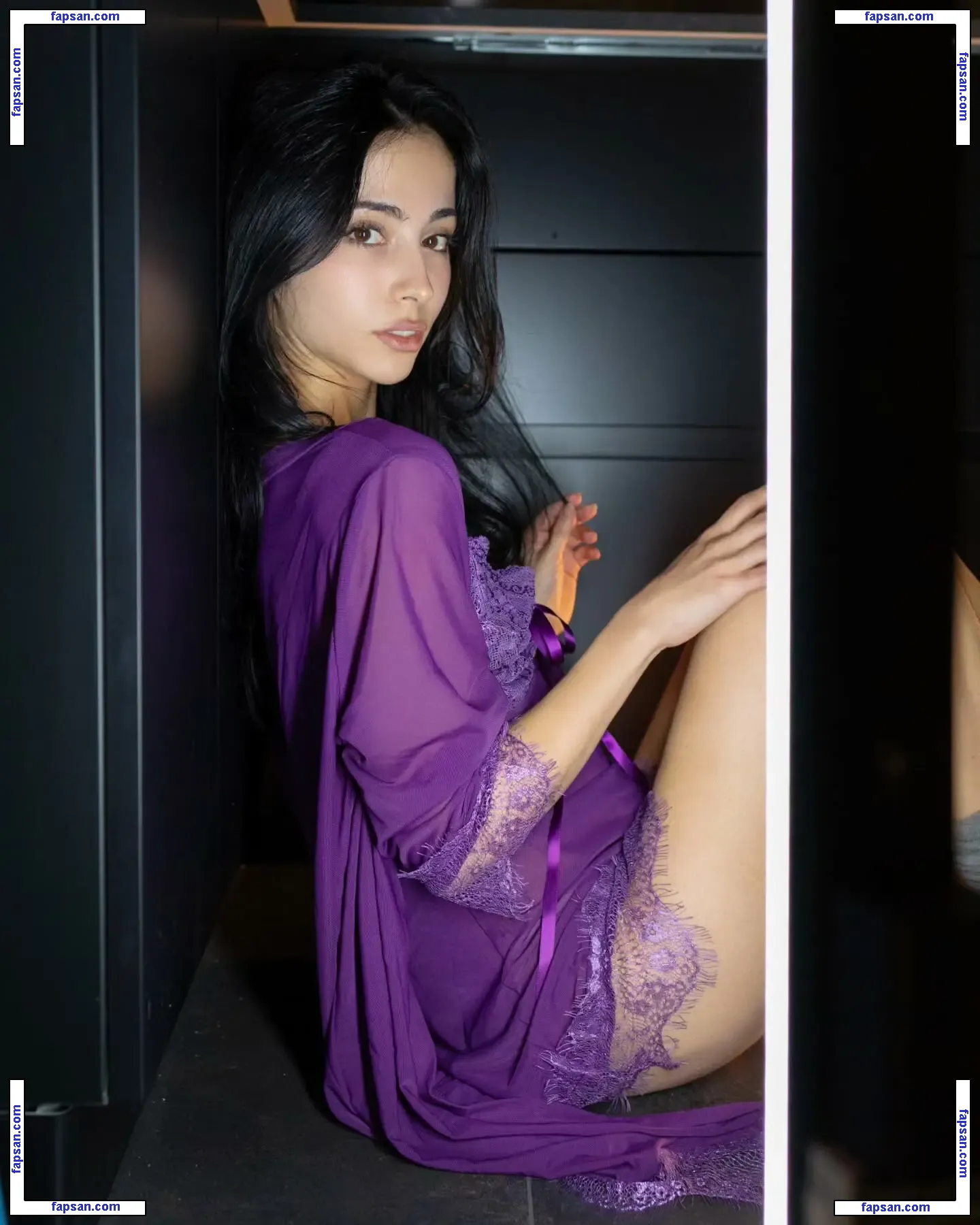 Lucrelisa - la.vica_ (twins) голая фото #0002 с Онлифанс