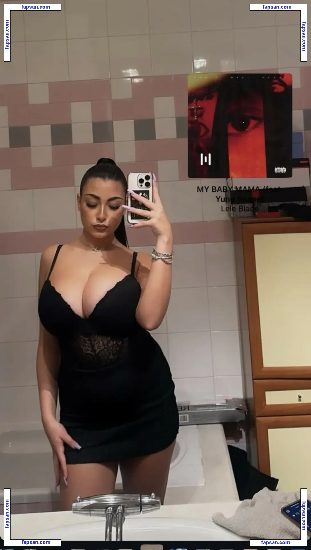 _lucrexiia._ nude photo #0004 from OnlyFans