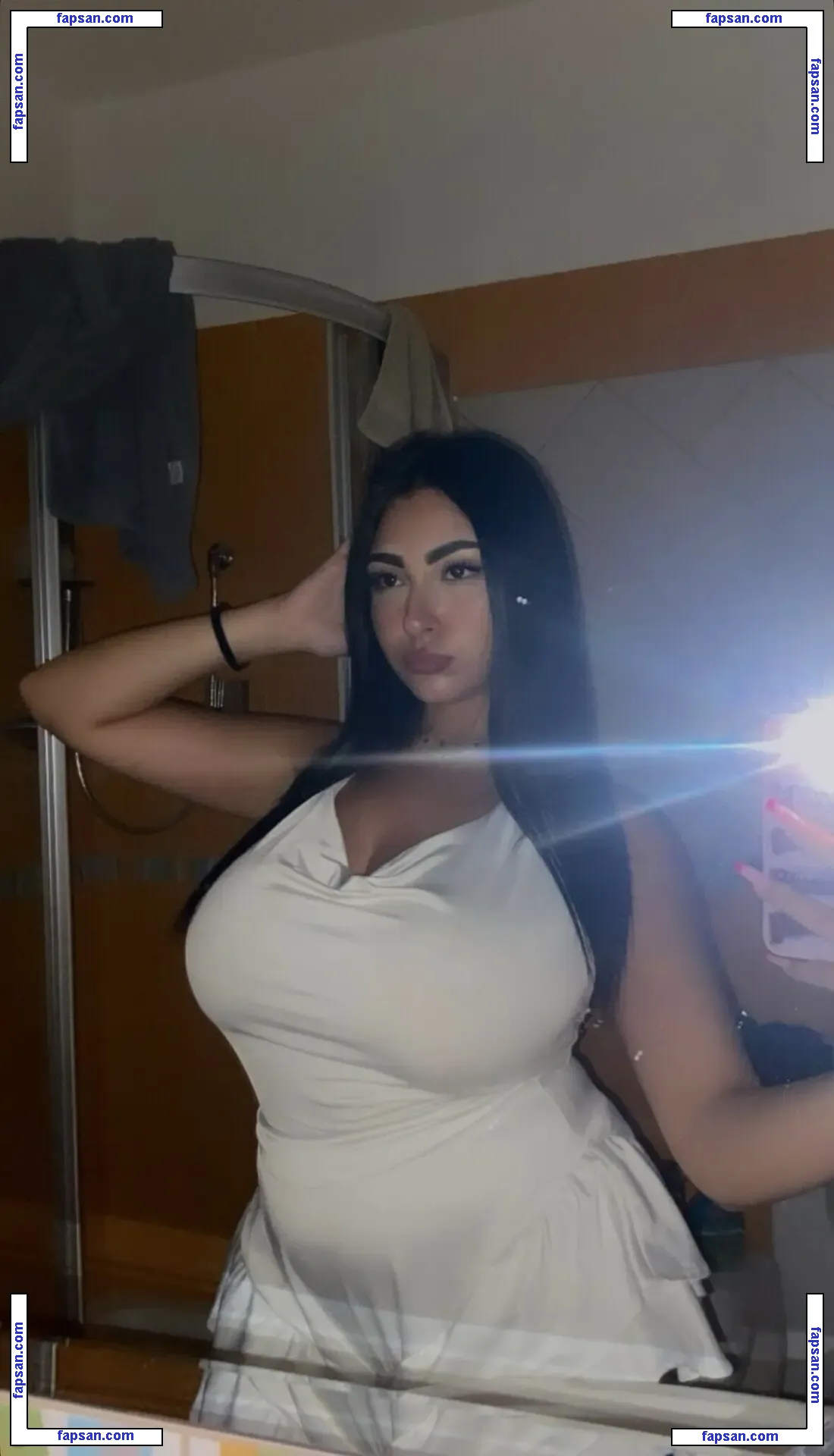 _lucrexiia._ nude photo #0015 from OnlyFans