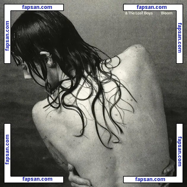 Lucy Bloom голая фото #0001 с Онлифанс